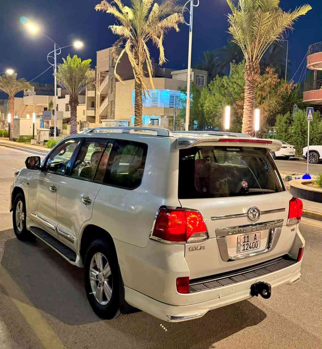 لاندكروز • ٢٠٠٩ • رقم بغداد