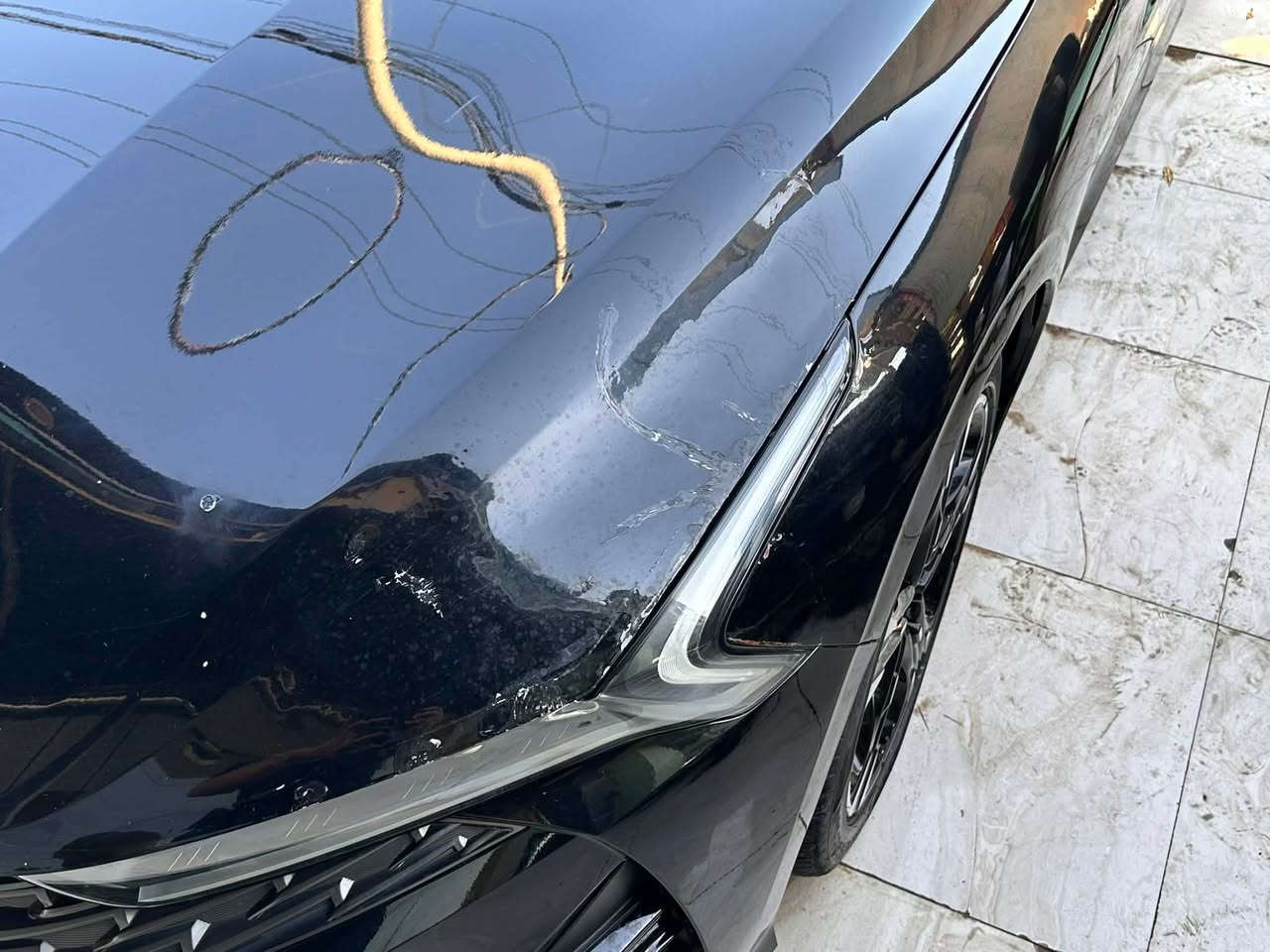 ‏  K5 جيتي لاين
موديل 2023
 محرك 1600 تيربو 
مواصفات GT LlNE
اللون اسود
 

بصمه
شحن هاتف لاسلكي 
قياده ذاتيه ؏ الخطوط السريعه
هاند بريك بصمه 
مثبت سرعه 
نضام ABS
مانع انزلاق
بك لايت ليد
شاشة
كامره دواره
شاشه اعطال
ويل كورم لونين
رادار جانبيه
اشاير بالمري 
كشنات جلد 
مقعد للسائق قابل للتعديل كهربائياً
لايتات ‏4 عدسات 
نضام قياده أيكو + سبورت +سمارت +نورمال
بلوتوث + aux + usb
فول تحكم ستيرن
كير أوتو + عادي
ئوتو بريك 
ستيرن حرف D  
التشغيل عن بعد 
‏OUTO HOLD
لاسلكي Android Auto 
السعر 185
السياره وارد امريكي
بدون صبغ بدون تبديل
حادثها بالصور بالمنشور
برغي ممفتوح بالبدي مالتها
كير محرك تبريد ع وضع الشركه
ماشيه ٢٥ الف ميل
اتصال ***********
اتصال ***********
