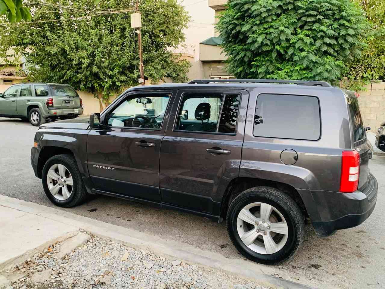 Jeep PATRIOT 2017
بۆ فرۆشتن یان گۆڕینەوە

جێپ پاتریۆت ٢٠١٧
مەکینەی ٤ بستۆنی ٢.٤
رەقەم سلێمانی تا ٢٠٢٨ تازەیە 
هەموو گیانی بە شەرت گێڕ مەکینە بەشەرت
تەقە و رەقە دەعامی بۆ دەعامی بەشەرت 
سێ پارچەی بۆیاخە بێ ناوگرتن .
بۆ زانینی نرخ نامە بنێرە یان تێل بکە
***********
‎*********** ڤایبەر واتسەپ Singapore
