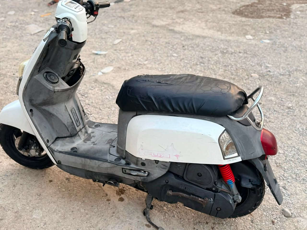 سلام عليكم دراجة ماكس بوليس نوزل للبيع كفالة عامة المكينة ممفتوحة وجاهزة من كلشي عنواني بغداد الحرية السعر ب٦٥٠ وبيها مجال حگ الجية ***********
