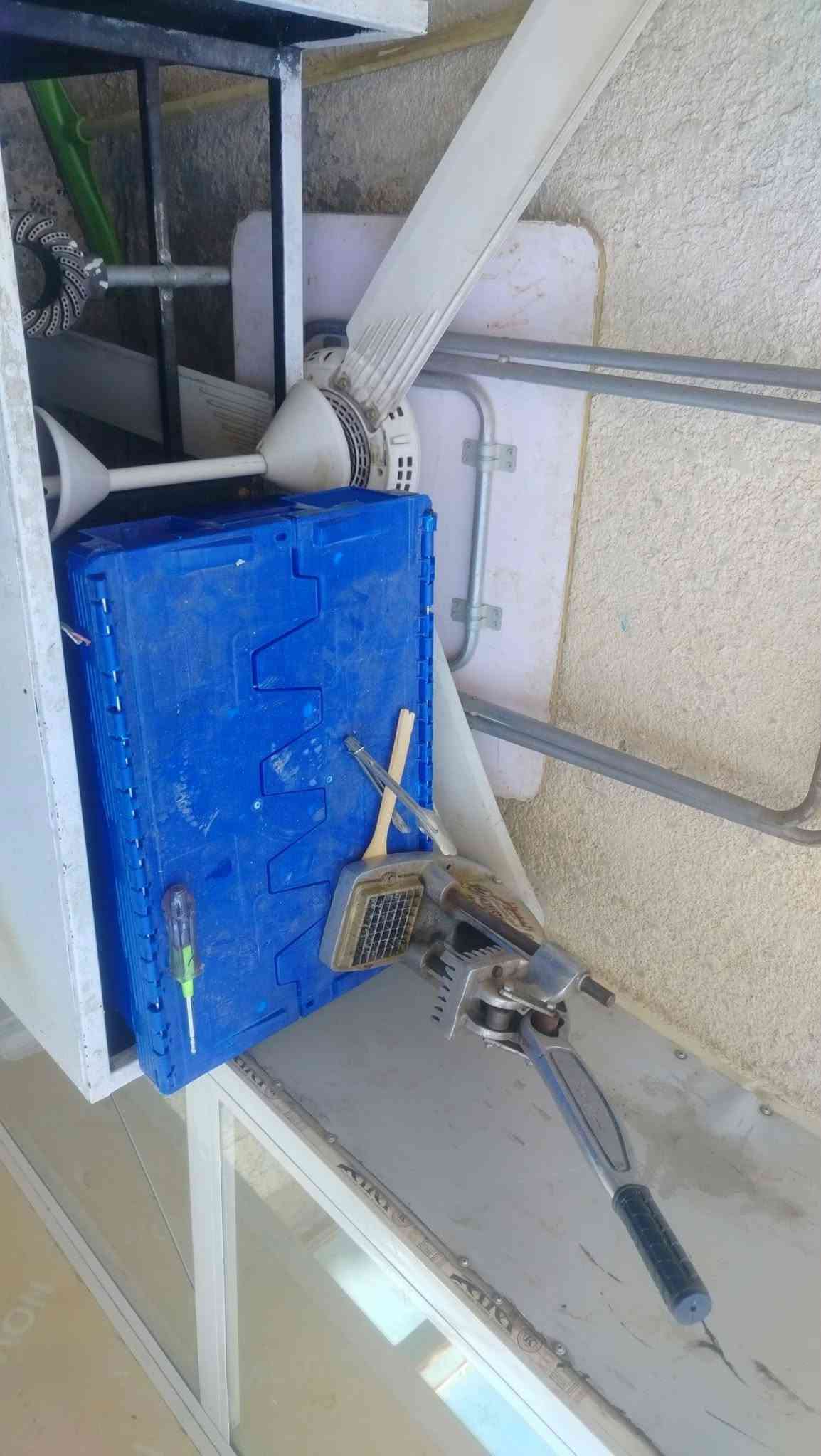 مطعم كامل • مكينة فلافل • براد ببسي
