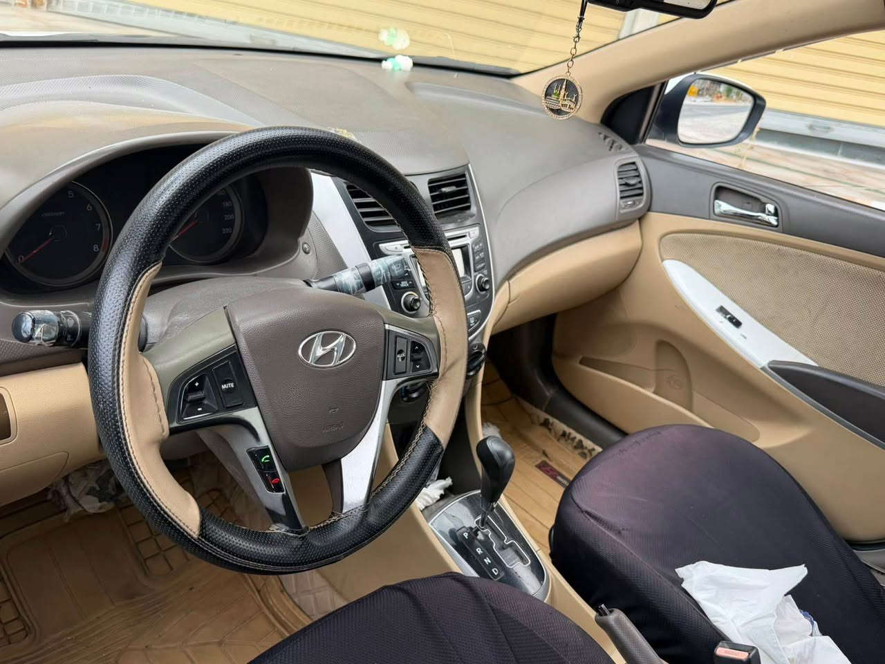اكسينت ٢٠١٢
٣ قطعة صبغ 
بجم خلفي كبس
رقم سنوي جديدة
كير اوتوماتيك

***********
٨٠$

ئەکسینت ٢٠١٢
٣ پارچە و پەلەیەکی بۆیاغە
پشت و پێشی کەپسە
رەقەم و سەنەوی نوێ
گێر ئوتوماتیک

***********
٨٠$ شقلاوة, أربيل
