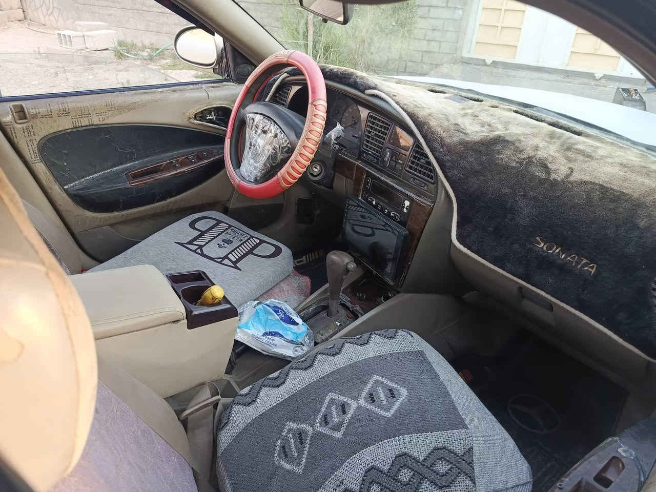 السلام عليكم دايو نوبيرا موديل 2000 رقم ديالى السنويه لل 30 محوره كير ومحرك  يارس التبريد بس يحتاج ربط الجديد تخم تاير جواها باتري جديد شاشه سستم سماعت عليها صدر جديد كامل ثاني يوم التحويل عنواني ديالى خانقين السعر 35 و بيها مجال مراوس هم يرهم حسب القناعه 
وهاذا رقمي ***********
