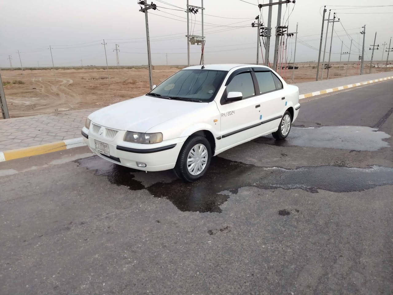 سمند مديل 12 محدثه كرستال مكفوله من ضربه وتبديل والصبع السياره بلاديه بيه بس الدوس صبغ مكينه وكير وحداديه وتخم تاير تبريد قطعتين خلفي امامي سنتر لوك شغال مسجل 4سماعات رقم كربلاء مداور ثاني سنويه مجدده 28 السياره السعر 40 وبيه مجال للشراي مراوس اراوس حسب القناعه مكان السياره دوانيه ***********
