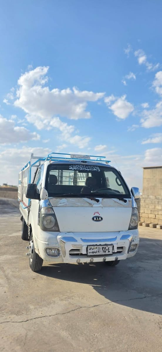 السلام عليكم
للبيع كيه فحل موديل 2007 

محرك معمر جديد كور جديد شرط 

السعر 75$ ورقه وبيها مجال

ملاحضه:الكيه بيها قاصرين ( ‭ ***********
