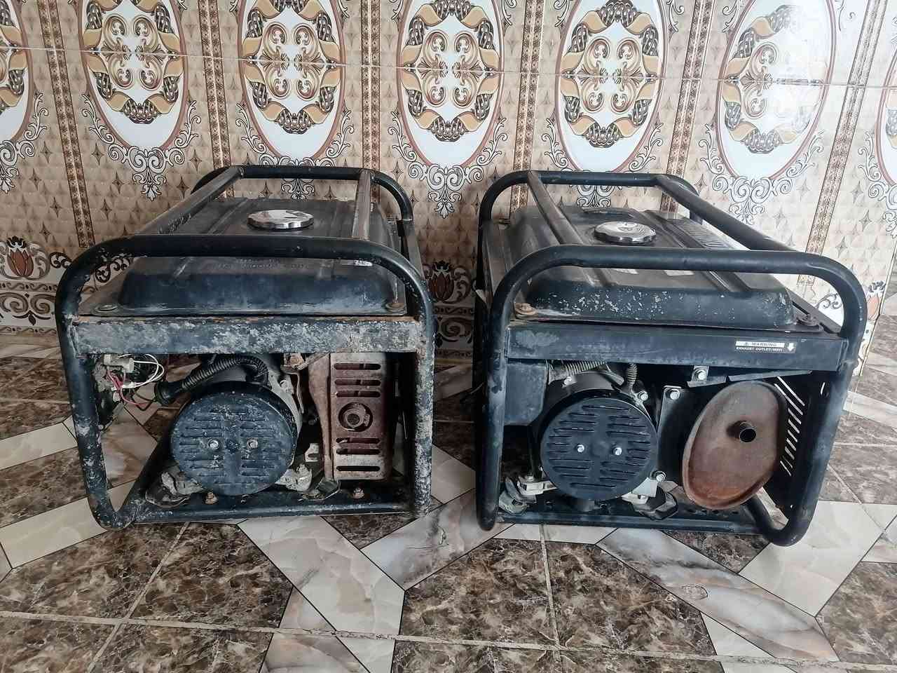 مولدات عدد ٢ سعر المولد ١٢٥ وبيهن مجال مبرده انيور نقص ليف او واتربم السعر ٦٠ وبيها مجال بعقوبه الرحمه قرب جامع صهيب الرومي ***********
