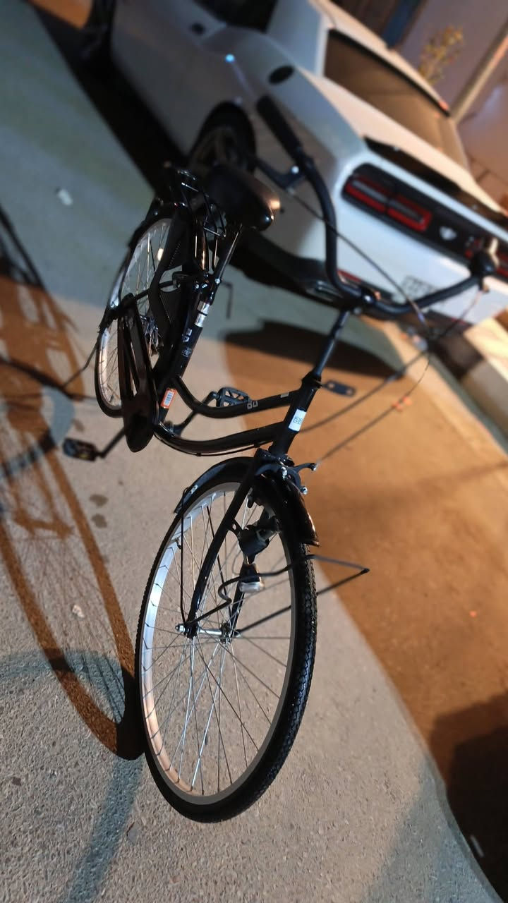 سلام عليكم
بايسكل للبيع بناتي 🚲
البايسكل لون مميز جداً  وقطعة نادرة    ✔️
البايسكل صنع في اليابان✅
وزن خفيف جداً 💯
الحجم.  26فريم عالي   👌
البايسكل مختم بكل مكان كلة ختم واحد ♣️
البريكات جدد    
التايرات تايرات جدد    
البايسكل كلش ناعم وسريع بلمشي ومريح بلسياقة 
البايسكل نضيف جداً كما موضح بلصورة 
البايسكل بلحقيقة احلة من الصور.📸
السعر150 وبي مجال  💬
التواصل ***********واتساب او اتصال 📱☎️
العنوان: ناصريه تقاطع الرايه
