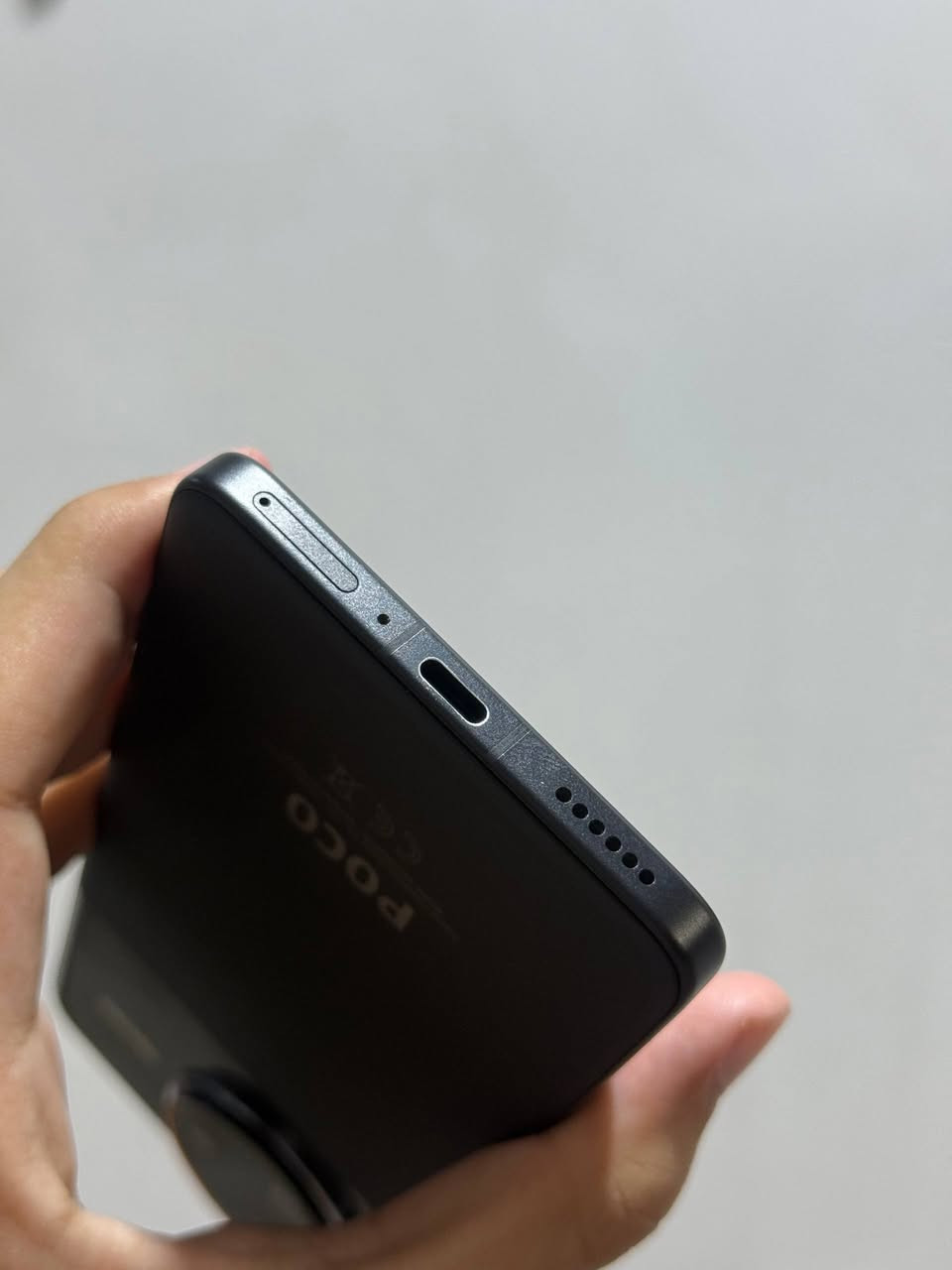 السلام عليكم جهاز للبيع poco F7 ultra 
الذاكره 512Gb
الرام 16+16 
سرعه الشحن 120W
سعه البطاريه 6000 ملي امبير
المعالج سناب درايكون 8 ايليت
الكامره 50ميغا بكسل + م
تقريب الكامره 60X
تصوير الفيدو 4K/8K
ببجي يدعم 120 فريم
تردد الشاشه 120 هيرتز
بطارية 89
اللون اسود
الجهاز كامل الملحقات وكلشي بي نضيف

للتواصل ومعرفة تفاصيل الجهاز على الرقم
*********** 
متوفر بالرقم واتس اب
