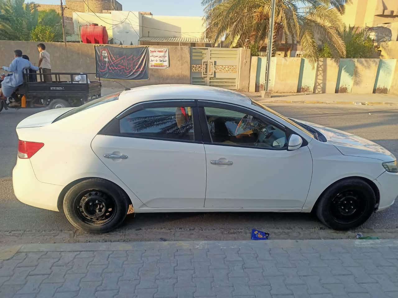 سلام عليكم كيا سيراتو موديل ١١
سنوية نافذة تبريد شغال مكينة ١٦٠٠ حالة جيدة قطعتين سيارة ٩٠ بيها مجال ***********
