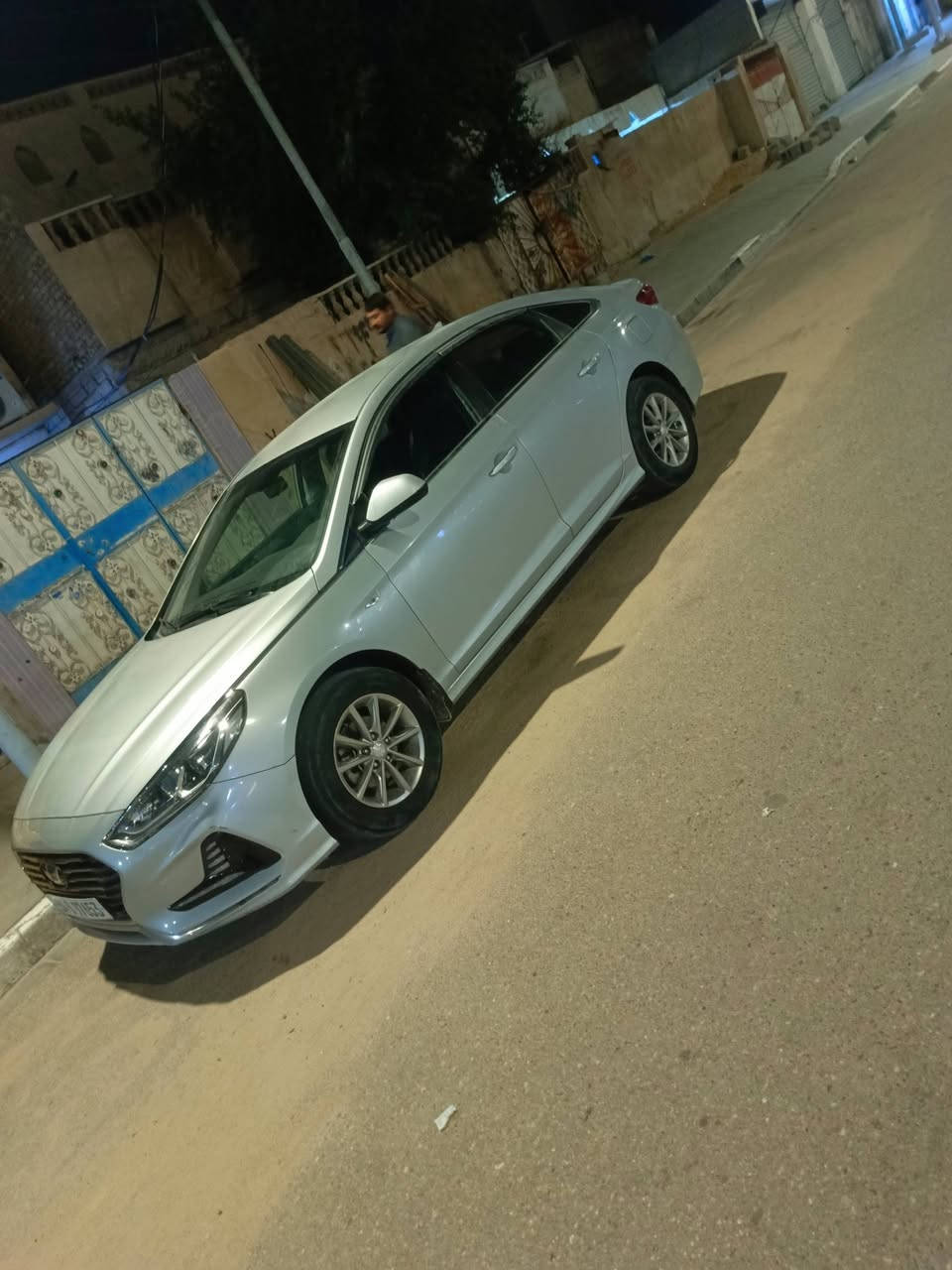 السلام عليكم سوناتا 2023 كوري بانزين بصره بسمي تحويل مكفوله كفاله عامه 
ماعدى صبغ 3 قطع بكوريا 
محرك 2000 دوش تبريد قطعتين وجنطه ذكيه حساسات خلفيه مري شفط كشنات كهربائيه تبريد كشنات مع تدفئه
تبريد ثلج ⛄ سياره جديده حيل احله من الصور بعد ماشيه 70                 السعر  160 والشراي يدلل  ***********
