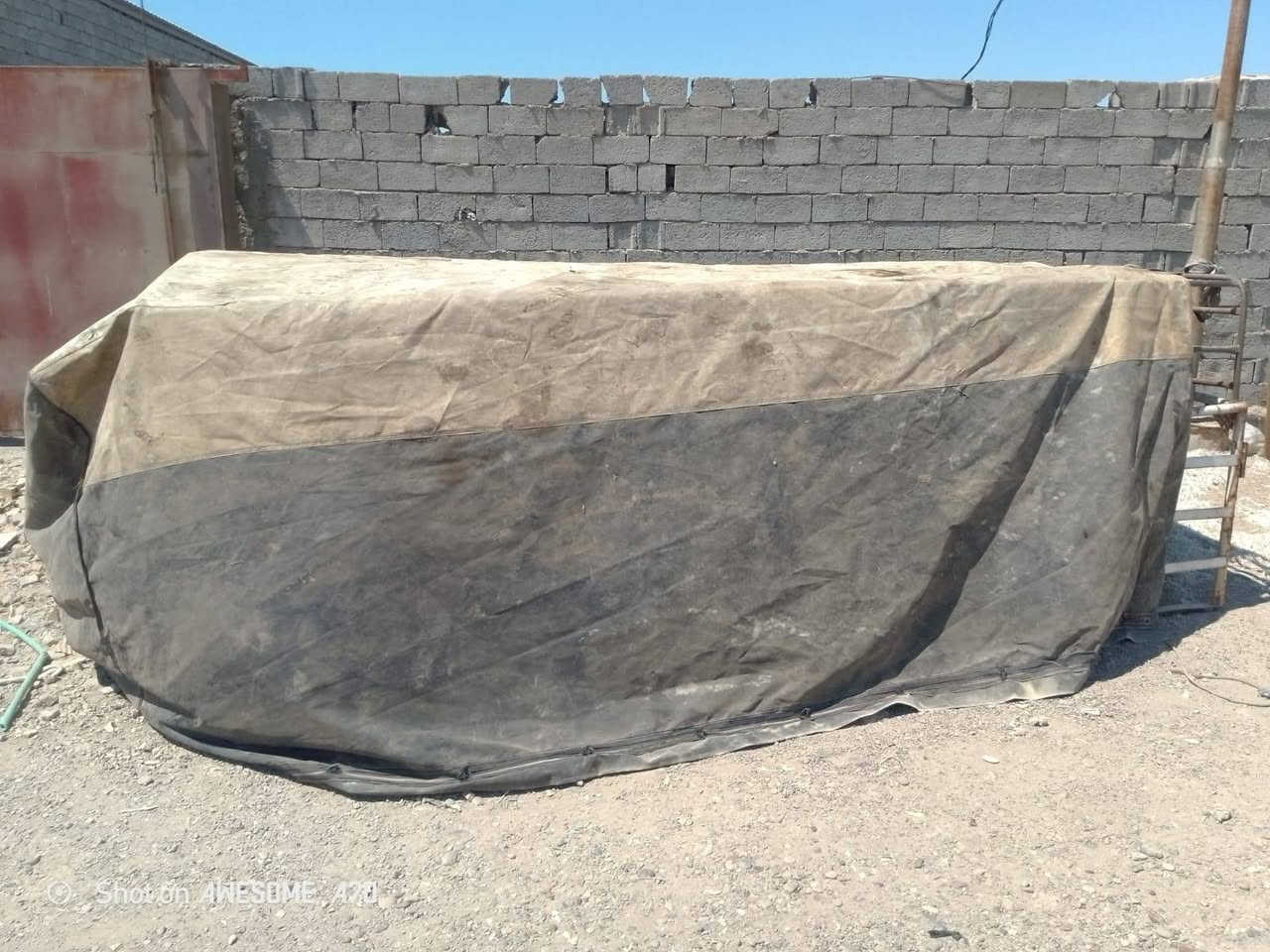 السلام عليكم محجر وجادر لبيع سعر 400وبي مجال ومكان بغداد سياحي ***********
