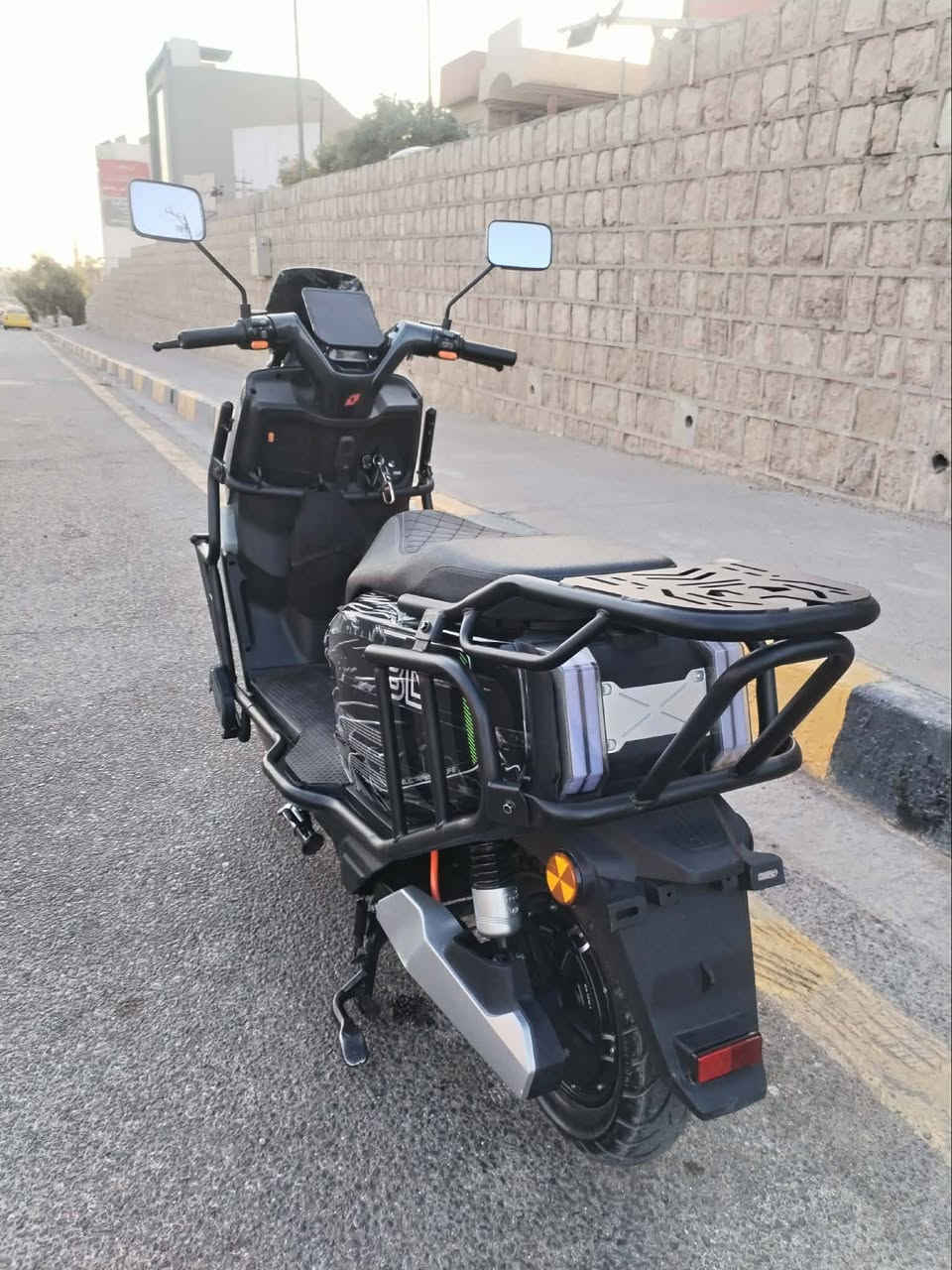 ماطور للبيع
الصاعقه البيدي براند
ماطور زيرو
دبل بصمه
دبل سويج
دبل كارت
بطاريات 45امبير
السعر مليون350
التواصل ***********
