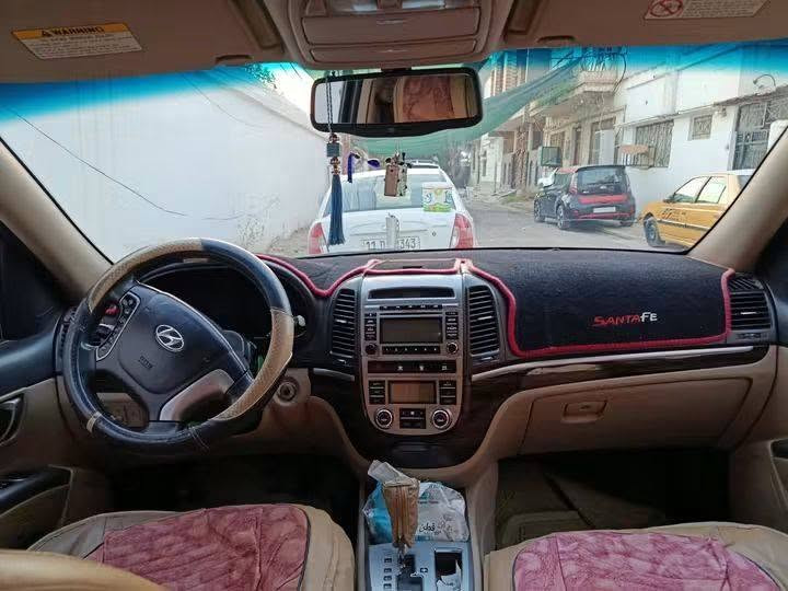 سلام عليكم سنتافي فول مواصفات موديل ١١ بصمه المكينه ٦ سلندر فور ويل السياره خير من الله اترايك للبصره وجاهزه ربع ما اذب عليهه ومكفوله من الصبغ وال ضربه كير مكينه صدر خلفي أمامي مكفولات بيهه بس جاملغ الأمامي الأيمن شبر بارد سنويه شهر التاسع تنتهي سعر ١٥٥ المكان الكاظمية الاستفسار على الارقام التالية مكلف بل نشر ***********
