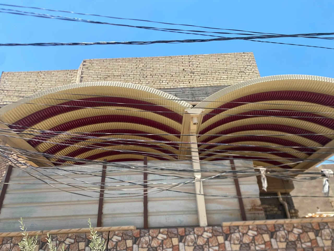 سلام عليكم كيسبان للبيع الطول 4 العرض 6 للتواصل *********** السعر مناسب
