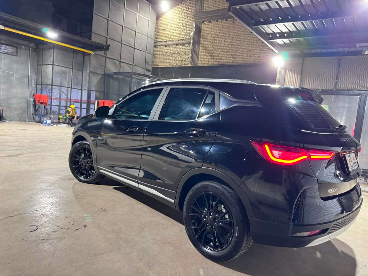 🚗 للبيع
جيتور X50 موديل 2026 | 

💰 السعر:150 ورقه وبيها مجال للشراي
السياره مرقمه بغداد         

رقم الهاتف (***********)
🎨 اللون: أسود
📍 ماشيه : 20 الف (k) مو ميل

✅ محرك 1.5 لتر
✅ ناقل حركة أوتوماتيك
✅ شاشة لمس
✅ Apple CarPlay
✅ Android Auto
✅ بلوتوث
✅ كاميرا خلفية
✅ كاميرات 360°
✅ حساسات أمامية وخلفية
✅ شاحن لاسلكي
✨ تشغيل بصمة مع دخول ذكي (Smart Key)
✨ فتحة سقف بانورامية
✨ شاشة عدادات رقمية
✨ مصابيح LED أمامية وخلفية
✨ مثبت سرعة
✨ مكيف أوتوماتيك مع فتحات تكييف خلفية
✨ مقاعد جلد فاخرة
✨ مقعد السائق كهربائي
✨ عجلة قيادة متعددة الوظائف
✨ نظام مراقبة ضغط الإطارات (TPMS)
