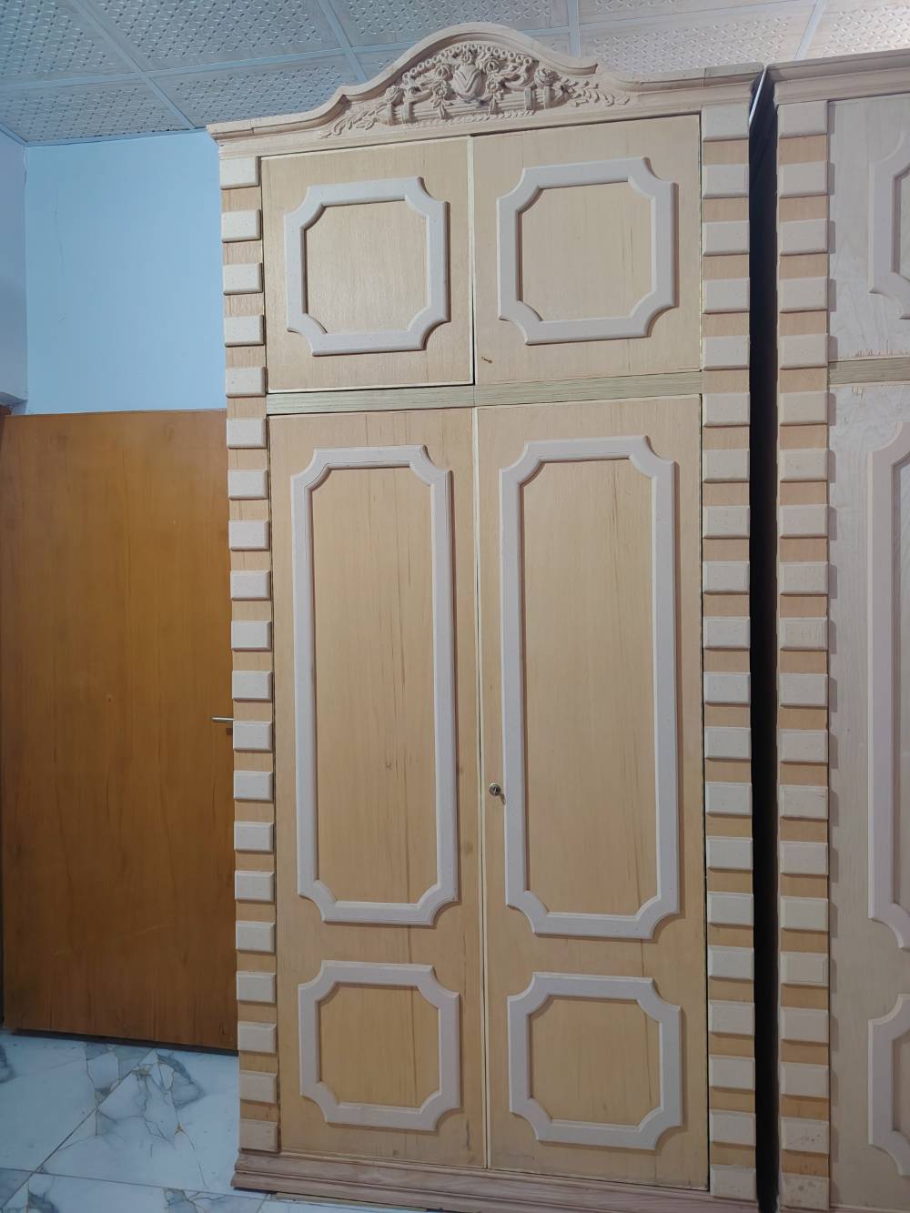 غرفه اخشاب • درجة اولى • بدون صبغ