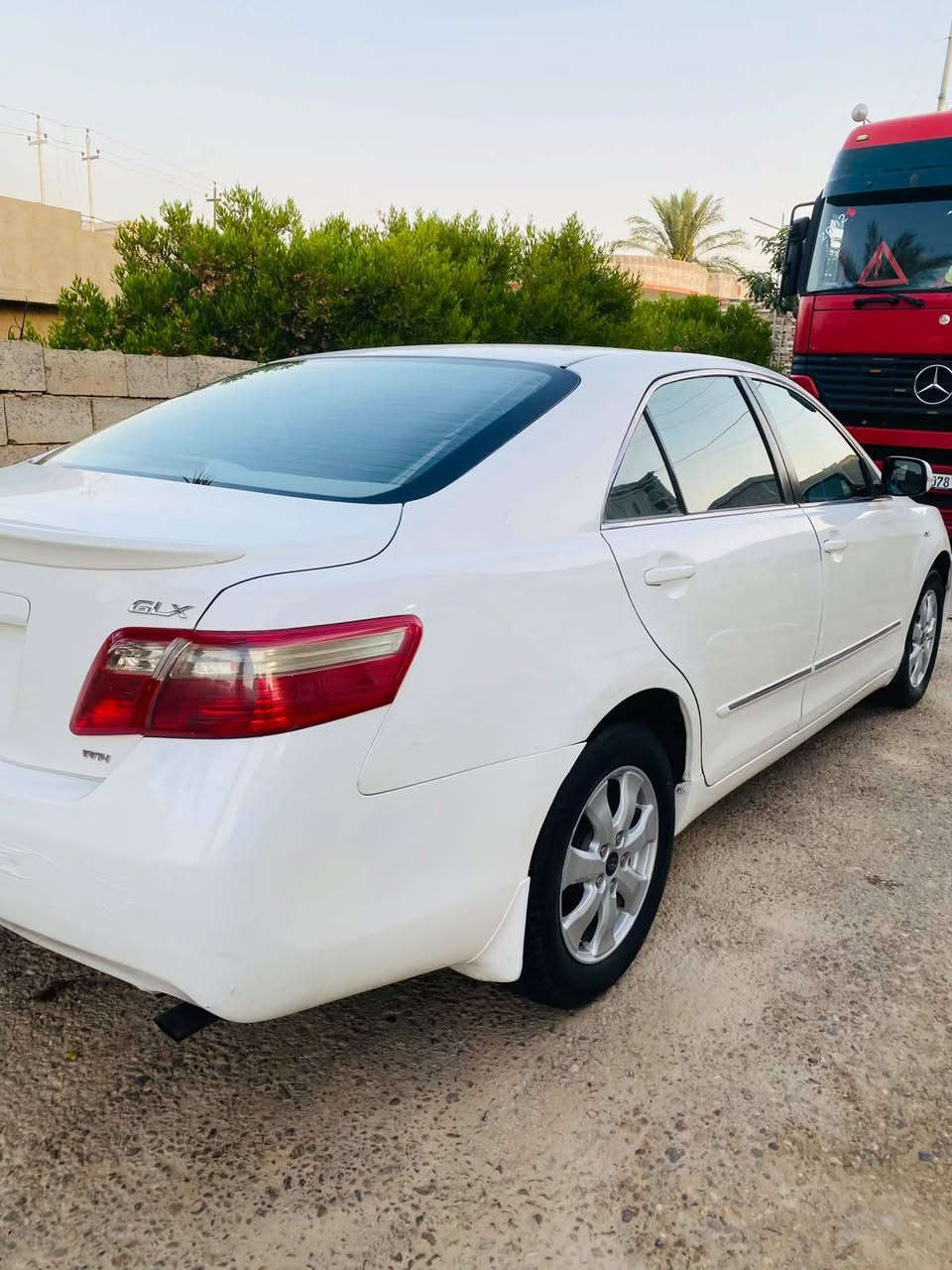 للبيع كامري خليجي  موديل ٢٠٠٨ رقم بغداد السعر ١٠٥ وبيه مجال للاستفسار على الرقم ***********
