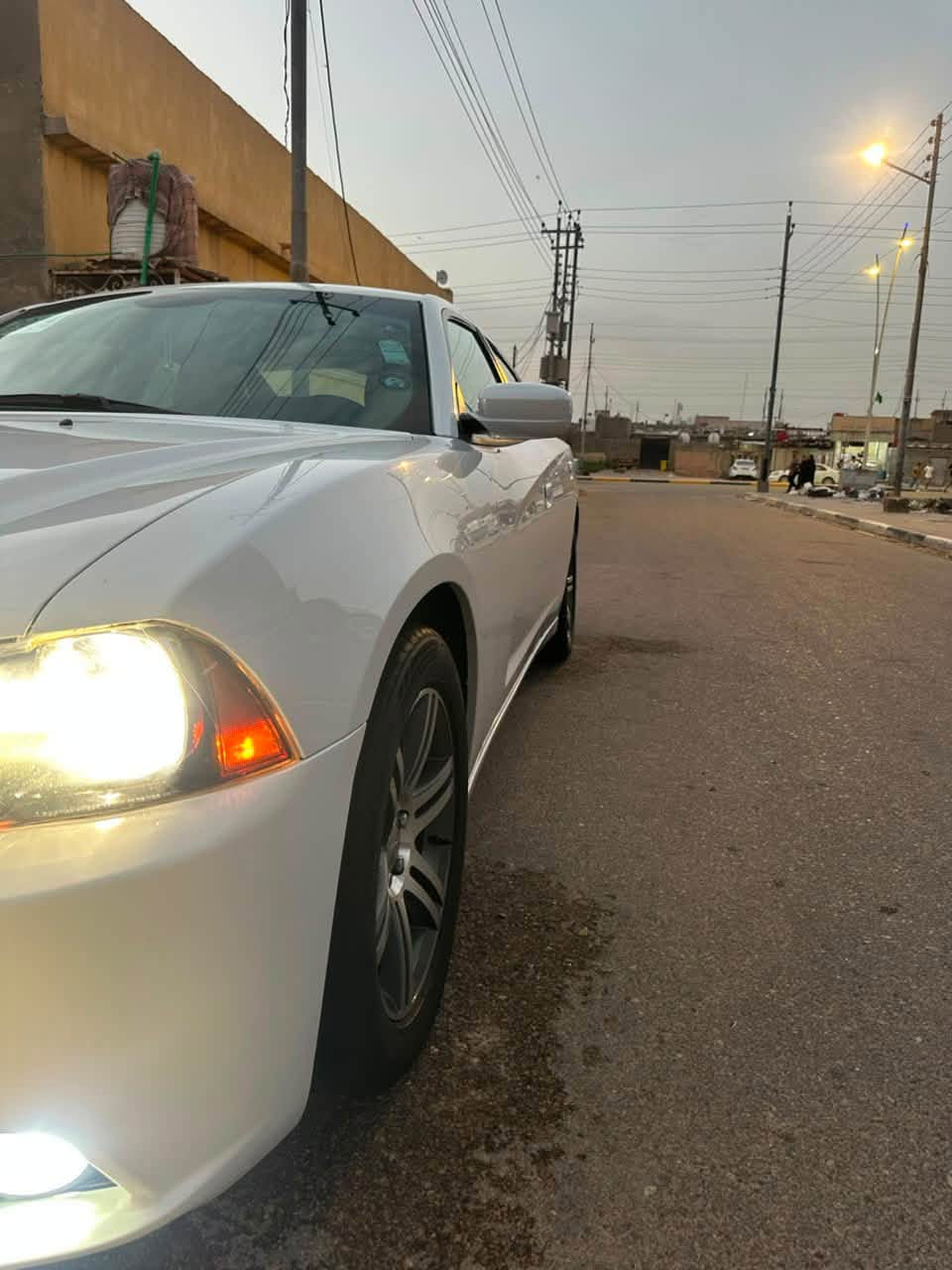 سلام عليكم دوج جارجر للبيع موديل 2014السياره كفاله عامه  ماعده الي مذكور بالفحص السياره احله من الصور sxt تخم   كير طياره ثمن نمر شاشه كبيره
تاير جديد رقم جديد بصره  ادامه تونه سويناله  المكان البصره الزبير.    السعر على الخاص 

***********اتصال

 *********** واتس
