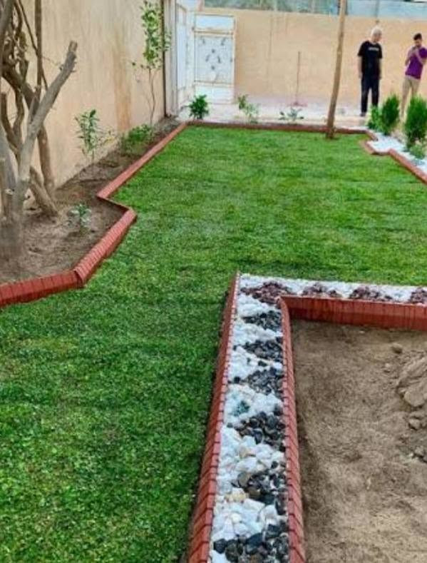 السلام عليكم ورحمة الله وبركاته كادر شغل حدائق وديكورات وكلشي يخص الحدائق زراعه وبأي مكان وحاضرين ومتوفر بكل وقت وهاي نماذج كدام العين شغل إذا ما اصاحب البيت راضي ما نطلع منه التواصل رقم ***********واتساب
