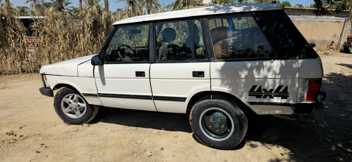 سلام عليكم رانج موديل 94 جاهزه اوتوماتيك رقم بغداد راعيه بلعماره  اخوان مكلف سعره 27رقم راعيه ***********
