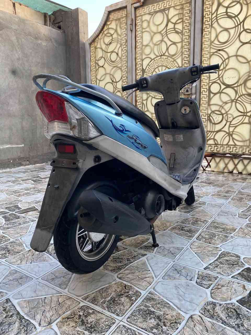 ماكس قجمه للبيع

الدراجه مكفوله كفاله عامه من كلشي مكينه كهربائيات كلها شغاله نكره الدراجه الدراجه مال رمبه وما مفتوحه بلاديه
السعر ب850 وبيها مجال

العنوان/ مقابل صناعيه حمدان 
رقم الهاتف/***********
