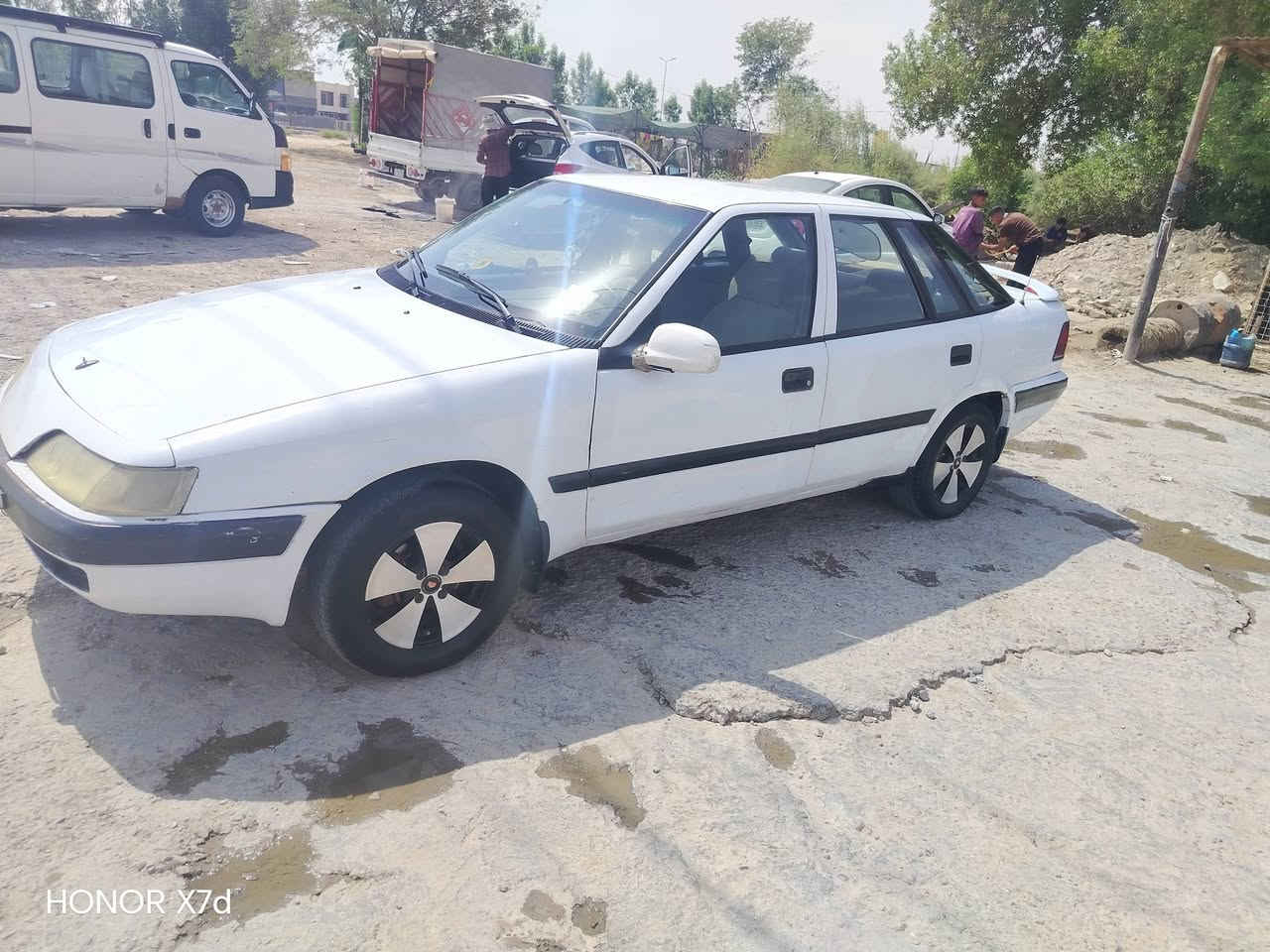 السلام عليكم
دايواسبروللبيع

موديل 96 رقم بغدادباسمي

السياره على وضع الشركة 

بيهامكانات صبغ مكينه مسكر

السعر،، 28$وبيهامجال

للستفسار***********

،،،،،،،،،،،،، ***********

نص مكتوب في الصور:
- HONOR X7d