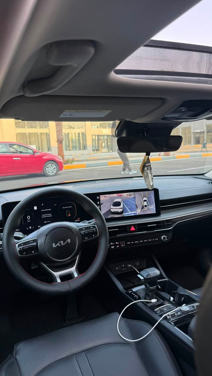 Kia k5 2025✈️

فئه :EX اعلى مواصفات ب K5

🔴محرك السياره 2500 تنفس طبيعي 
🔸سقف بنوراما بل كامل 
🔸كشنات جلد + تبريد وتدفئه 
🔸تدفئه استيرن 
🔸 5كامرات + فتح كامره مع الاشاره الجانبيه 
🔸كشنات خزن 
🔸13 سماعه Bose
🔸 شاشه متصله تدعم كاربلي واندرويد اوتو 
🔸حساسات اماميه خلفيه 
🔸قياده ذاتيه 
🔸گيج الاكتروني
🔸مرايه شفط + قلاب ع وضع R
🔸شحن وايرلس
🔸5وضعيات قياده 
وبعد بيه هواي مواصفات 
السياره رقم اربيل وجاهزه مابيه اي مصرف 
🔸حادث السياره سطحي فقط بنيد صبغ بدون دواخل بدون شاصي بشرط  لايتات + راديترات بلاديه 
📍 مكان السياره:اربيل 
السعر 198 وبيه مجال ماكو EX بهذا السعر 
واتساب :***********
رقم الشاصي :KNAG34J70S5293135
