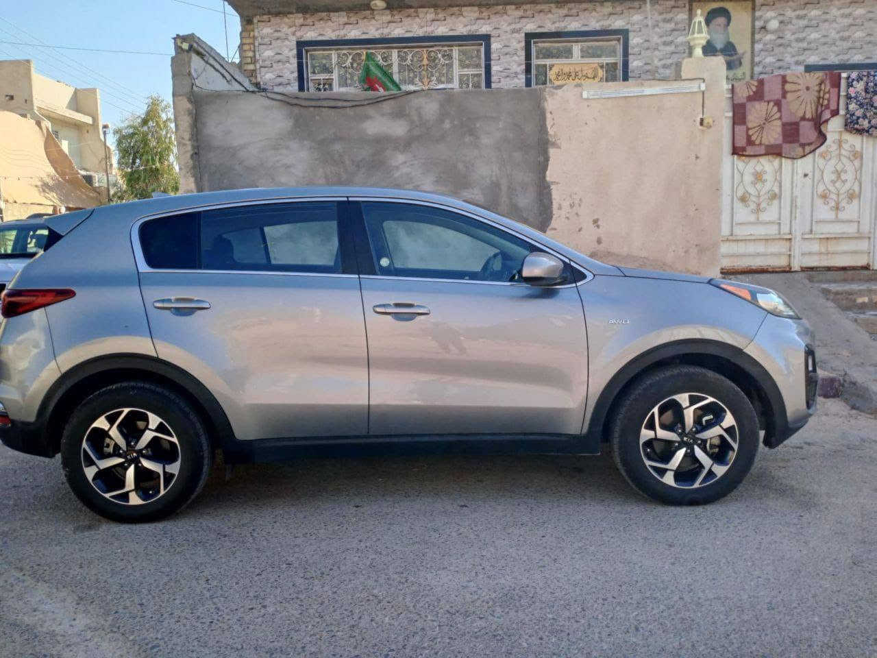 كيه سبورتج Lx
وارد أمريكي موديل 22 محرك 2500 فور ويل رادار امامي سياقه ذاتيه كاميره خلفيه مانع انزلاق نظام ايكو تحديد مسار لايت زنون كروس سرعه تبريد امامي وخلفي رقم بغداد السعر 180 وبيه مجال الاتصال على رقم ***********
