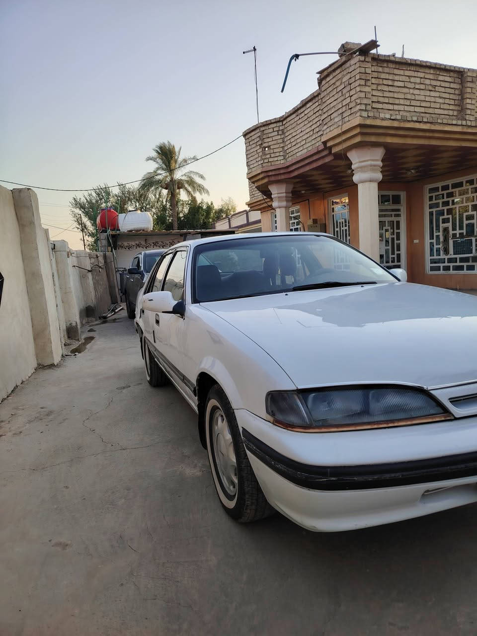 للبيع دايو برنس موديل ١٩٩٤ سيارة مكفولة كفالة عامة السيارة خير من الله كلشي بيهة شغال وعلة وضع الشركة 
تبريد ثلج🥶🥶
سستم سنتر لك مال سنتافي 
جنطة كهربائية تنفتح بل سويج عن بعد 
رقم بابل مشروع وطني ثاني يوم احولك السعر 50 وبيهة مجال للستفسار الاتصال على الرقم ***********

