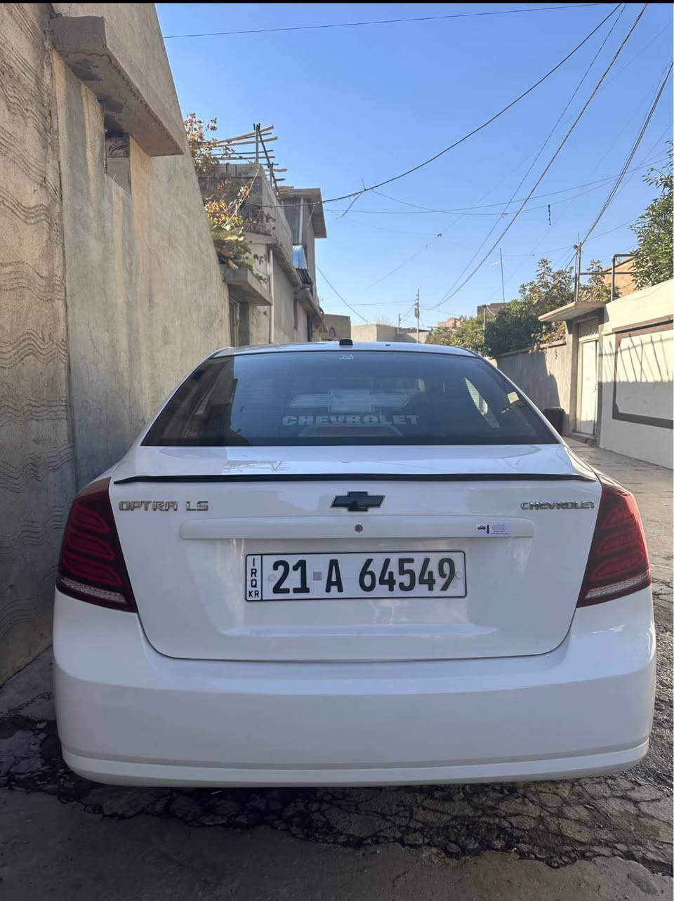 شۆفرلیت ئۆپترا ٢٠١٠ تۆماتیک
شاشە ئایپات
بەگ لایت ماسلیس
سەنەوی نوی تا ٢٠٣٠
تەحویل خەرامە تەقەو رەقە بە شەرت
سەیارەک نمونە لە جوانی
هەیکەلی وەک شوشە وایە 
تەنها یەک چاملخ سبوخە بی ناو گرتن
پەلەیەکش لە سندوق سبوخە
سۆنەرم داناوە

رەقەم***********
شوین کۆیە
.. كويسينجاك, أربيل
