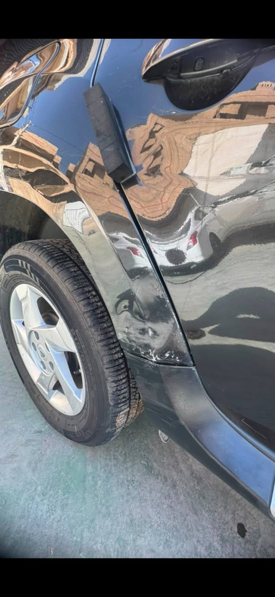 رينو داستر موديل 2018 فول موصفات
اربع جام كهرباء تحكم ستيرن مري كهرباء كروس سرعه شاشه 

كاميرا حساسات ويل كب بلادي مكفوله كفاله عامه من صبغ 

وضربه بيه بس طخه بسيطه بلداير جاملغ الخلفي الايمن موضح 

بلصور ماشيه (72) الف السياره اي نقص مابيها من كلشي 

والسياره بلاديه مملعوب بيها 

العنوان الدورة شارع ابو طياره 

السعر : 95وبيها مجال بسيط 

الرقم :***********
