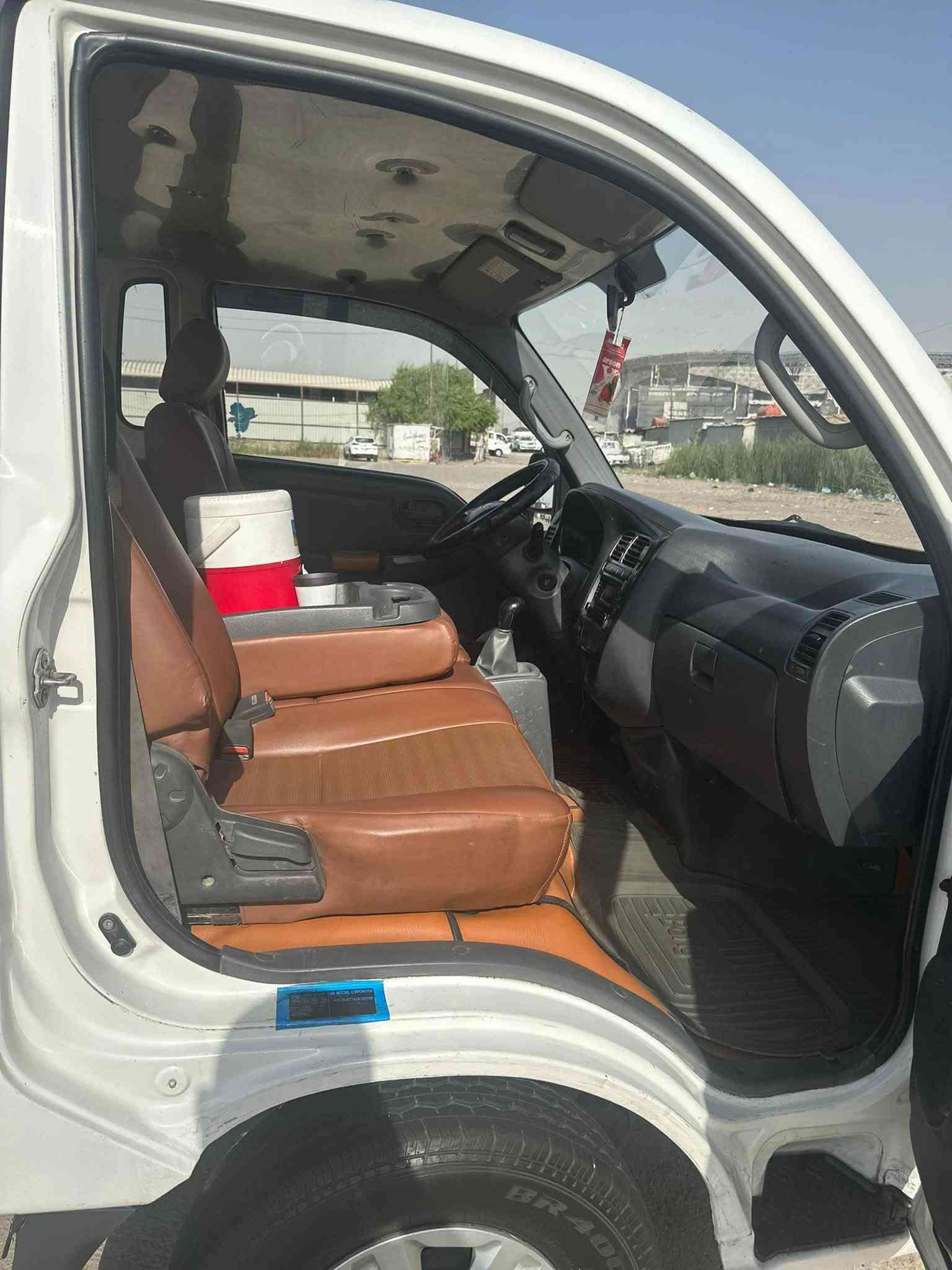 السلام عليكم كيا بنكو 2700موديل2018رقمه بغداد دولي حداديه جيده محرك جيد العنوان بغداد رقم الموبايل ***********
