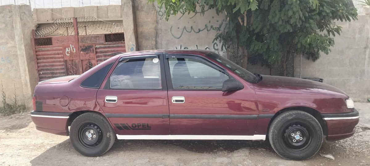 اوپل مەکینە 18 سنەوی بەشەرت حاسیبەو اوەلیات مودیل 1993هەمو گیانی بە شەرت شوین کەلار رسگاری گورینەویش دەکم لەسەر دل گردن سعری 22 گلایە ***********
