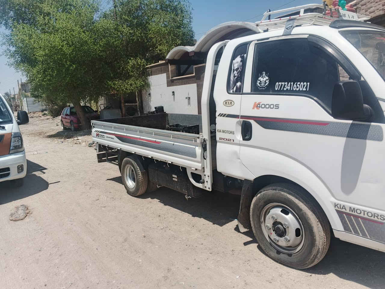 كيه فحل موديل 21محوره تايرات وستدات وتانكي كاز محور مكفوله كفاله عامه مدوشمه جديده مكانه تاجي سبع البور سعره 165 وبيه مجال قليل ***********

