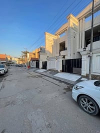 للبيع دار حديث زيونه محله 710 المساحة 200 متر   الواجهه 6,66 متر   الن...
