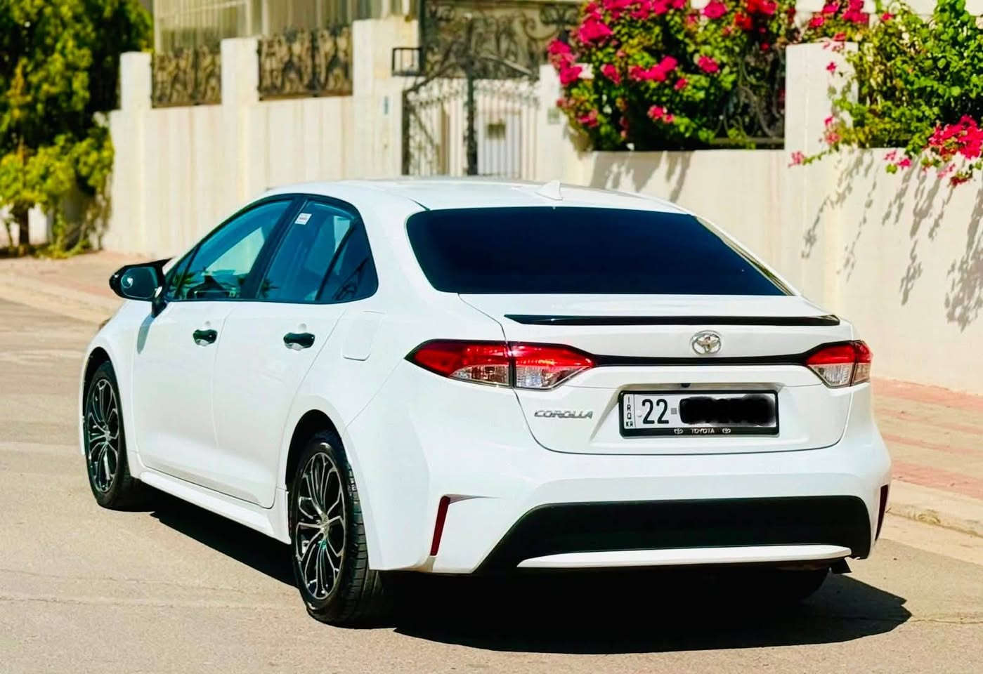 تويوتا كرولا موديل 2022 وارد امريكي
*********** __***********
 هاي سيارة فقد شبر صبغ بدون دواخل
بدون ايرباك كل شرط
سعر :    152   بيها مجال 
رقم اربيل 
رقم و هه زه وسنوي كل جديد 
سبير مانازل 
مواصفات  
 رادار وبريك بصمه وشاشة وكاميرا فوليوم و بلاجكتورلايتات زينون وتحديد  ستيرن و تحديد سرعة Eco
المكان  اربيل
،،،،،،،،،،،،،،،،——،،،،،،،،،،،،،،،،،،
 تويوتا كرؤلا  موديل 2022 وارد أمريكي 
سه ياره كه ته نها بستيك بؤياغي هه يه 
ناوه وه ي هيج نه گرتووه 
ئيرباگ هه موي به شه رت 
سعري  :   152  وه ره قه و معامله
رقم  سه ياره هه وليره 
سپيري دانه به زيوه 
رقم و هه زه و سه نه وي هه موي تازييه
مواصفات 
  رادارو بريك بصمه وشاشه
 وكاميراوولايت زينون 
و فوليوم تحديد سرعة 
وEcoو بلاجكتورو
شوين له هەولير
***********__***********
