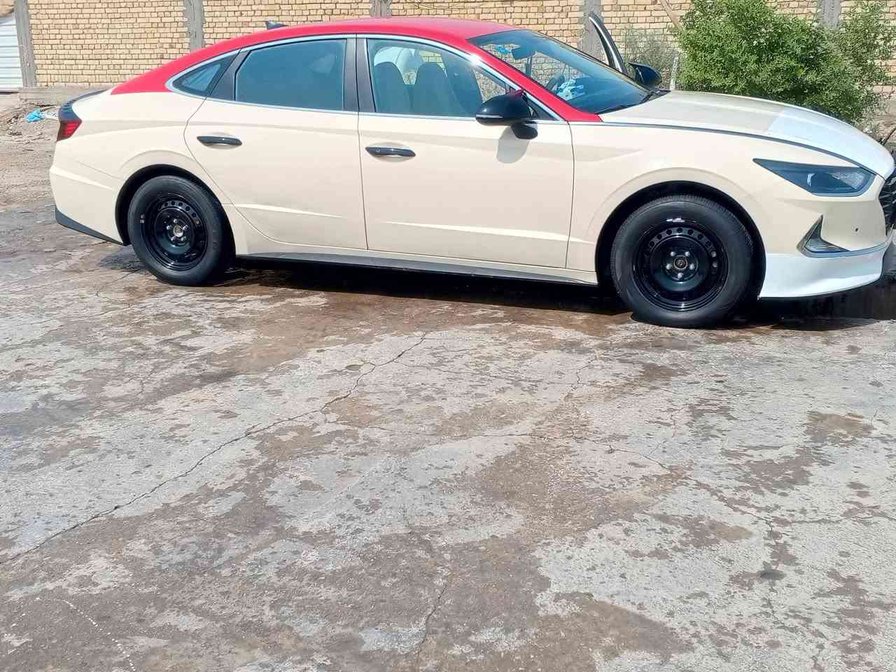 السلام عليكم ورحمه
سيارة سوناتامديل 23
 هايبرد+بانزيل ☺️

 كير .مكينه 2000 شرط لاتنقيص لاتبخير🤲
بسمي حره تحويل مباشر
فول مواصفات✌️
حساسات جانبي وخلفي 
شاشه
مثبت سرعه
بصمه تشغيل عن بعد
اشاير بل مري
#ملاحظه سياره جديده معنه كلمه 
#السعر 123بيه مجال الطيبين
 💸

رقم الهاتف ***********
مكان سوق شيوخ# الناصريه
