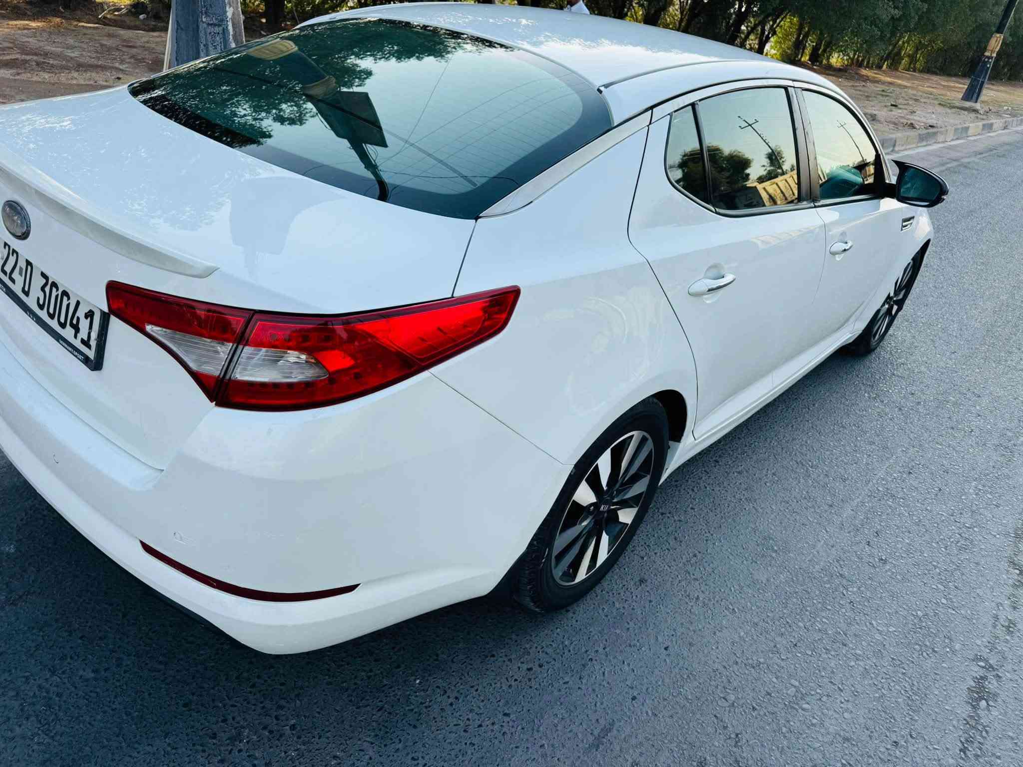 للبيع *********** السعر  115  اوبتما  2014 خليجي محرك 2400 دوش رقم أربيل دولي سنويه جديده مواصفات بصمه شاشه كشن كهرباء بيها صبغ قليل بدون دواخل سونار مرفق السياره حلوه وجاهزه السعر 115 مكان السياره كربلاء المقدسة
