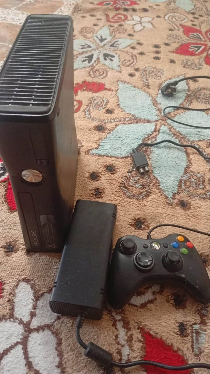 بيه جوستك اصلي مالته بيه اكثر من 70لعبه
وبي جيتي 5. نسختين مهكره 
السعر 80 بيه مجال قليل  
العنون ذي قار مركز 

***********
