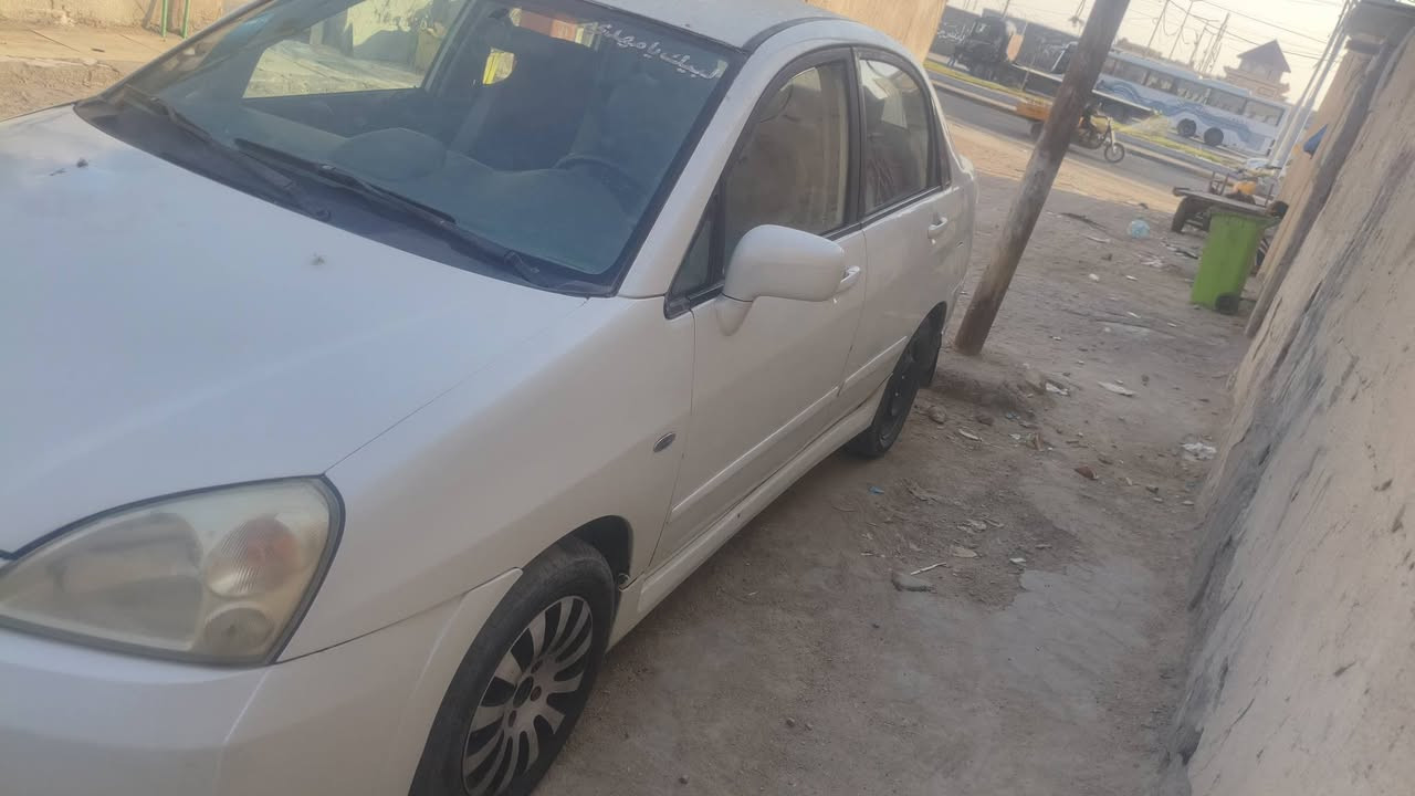 ساسوكي ليانا 2005 مكينه كير تبريد جاهزه مابيها اي نقص مكفوله من ضربه اصوليات سياره جديده بصره نكليزي مكينه الف و800 قايشين 55 بيها مجال ***********
