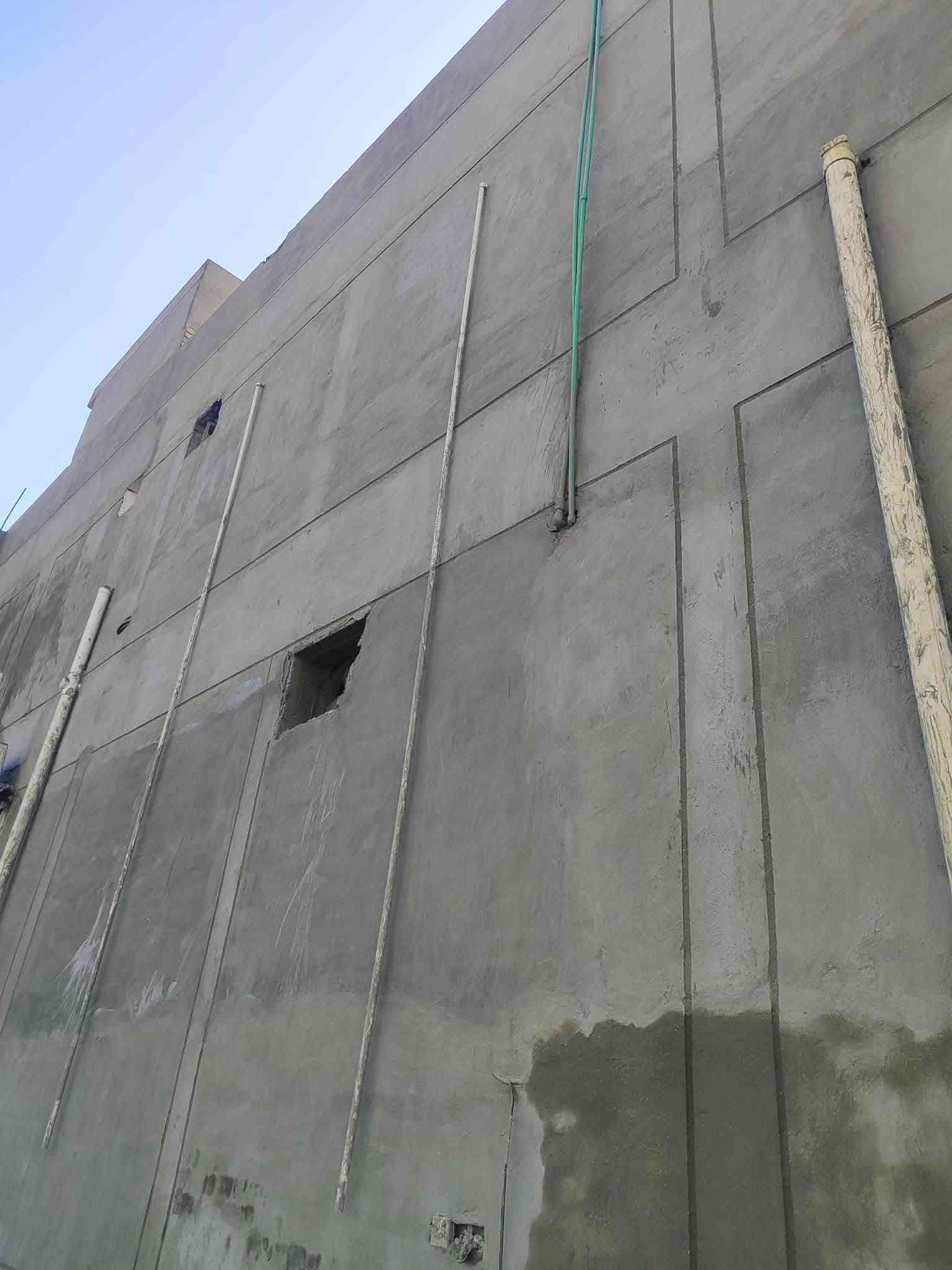 خلفه لبخ متفرغ اشتغل على المتر ومقطوعه سقل نثر جراره تشميع اشتغل واجهيات فوم كوبلنات مكاني بغداد ***********
