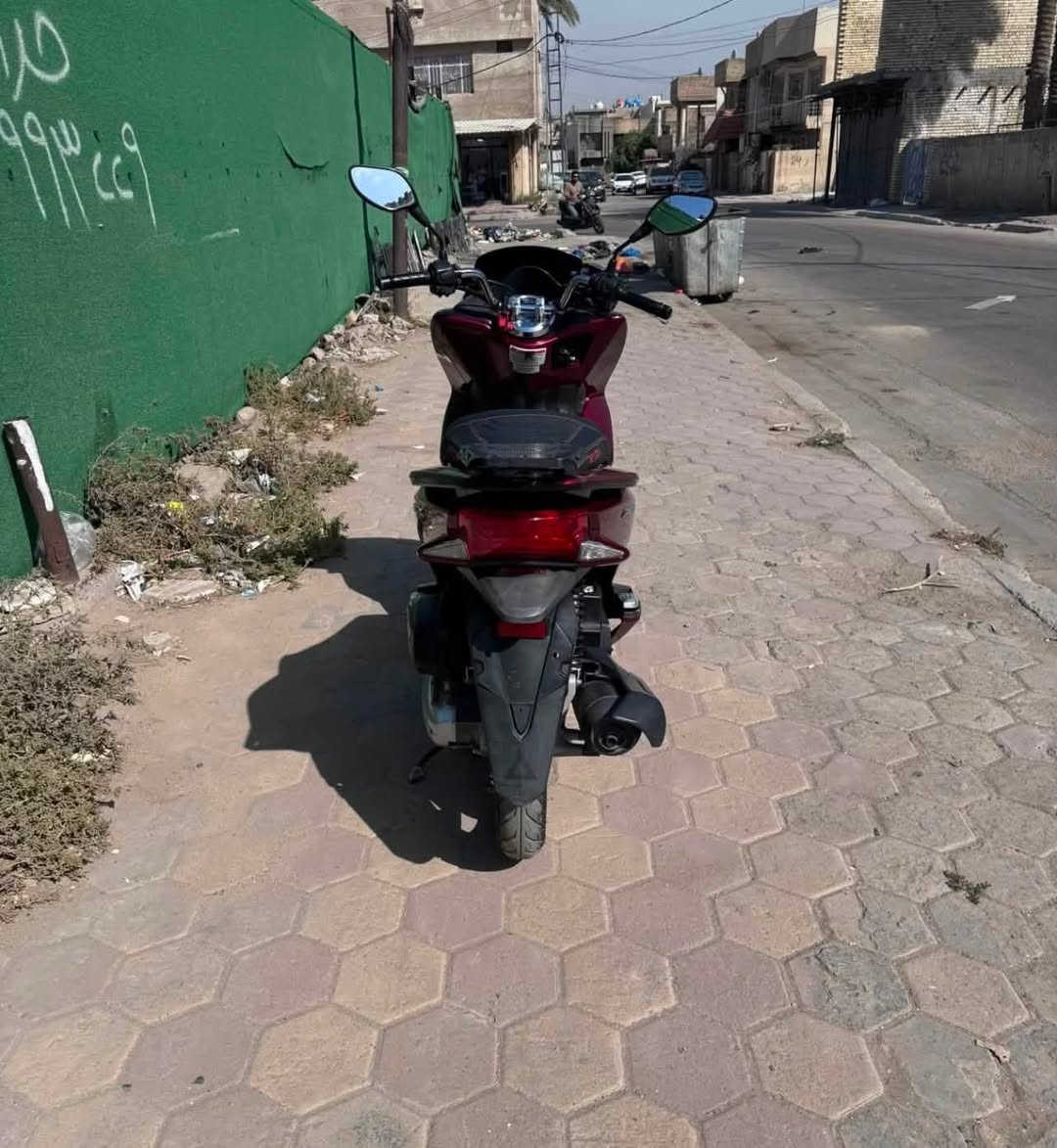 الجيل الثاني لون ماروني pcx
ماشية 33 حقيقي مكفولة من كلشي كفر ومحرك
حساس ازدحام شغال حساس استان كفرها نظيف بي شوية شخوط قليلة
السعر 2.250.000 دع بيها مجال
العنوان بغداد/ الشعلة
***********
