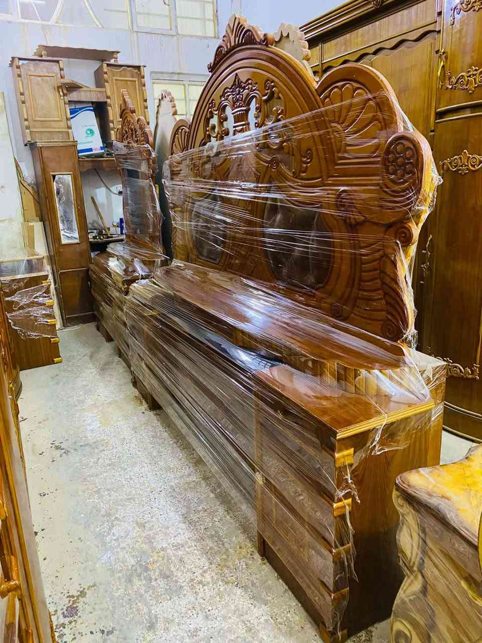غرفة نوم عراقي 6 باب طابقين ملحق مستخدم اخو الجديد شغل درجة اولى مرتب ضهر جرجوبة السعر 800 الف وبيها مجال للطيبين 
رقم الهاتف ***********
