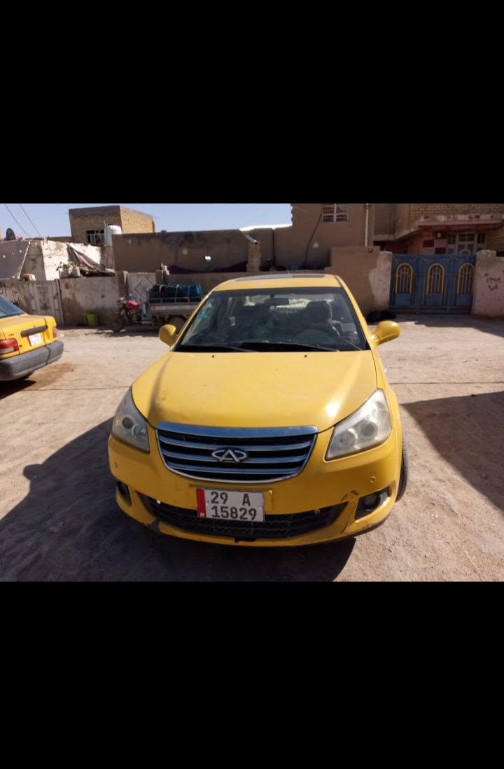 سياره شيري E5 للبيع موديل 2014 بلادي رقم واسط باسمي مصفره هيئه وغرامه والسنويه للشهر الخامس 2027 كيره بي خلل مكينه خير من الله غرفته نظيفه كلش رايده 35 وبيها مجال تجي وتشوف وبيك خير وتدلل الاتصال على الرقم ***********  وبيه واتساب  ومكاني مركز الكوت
