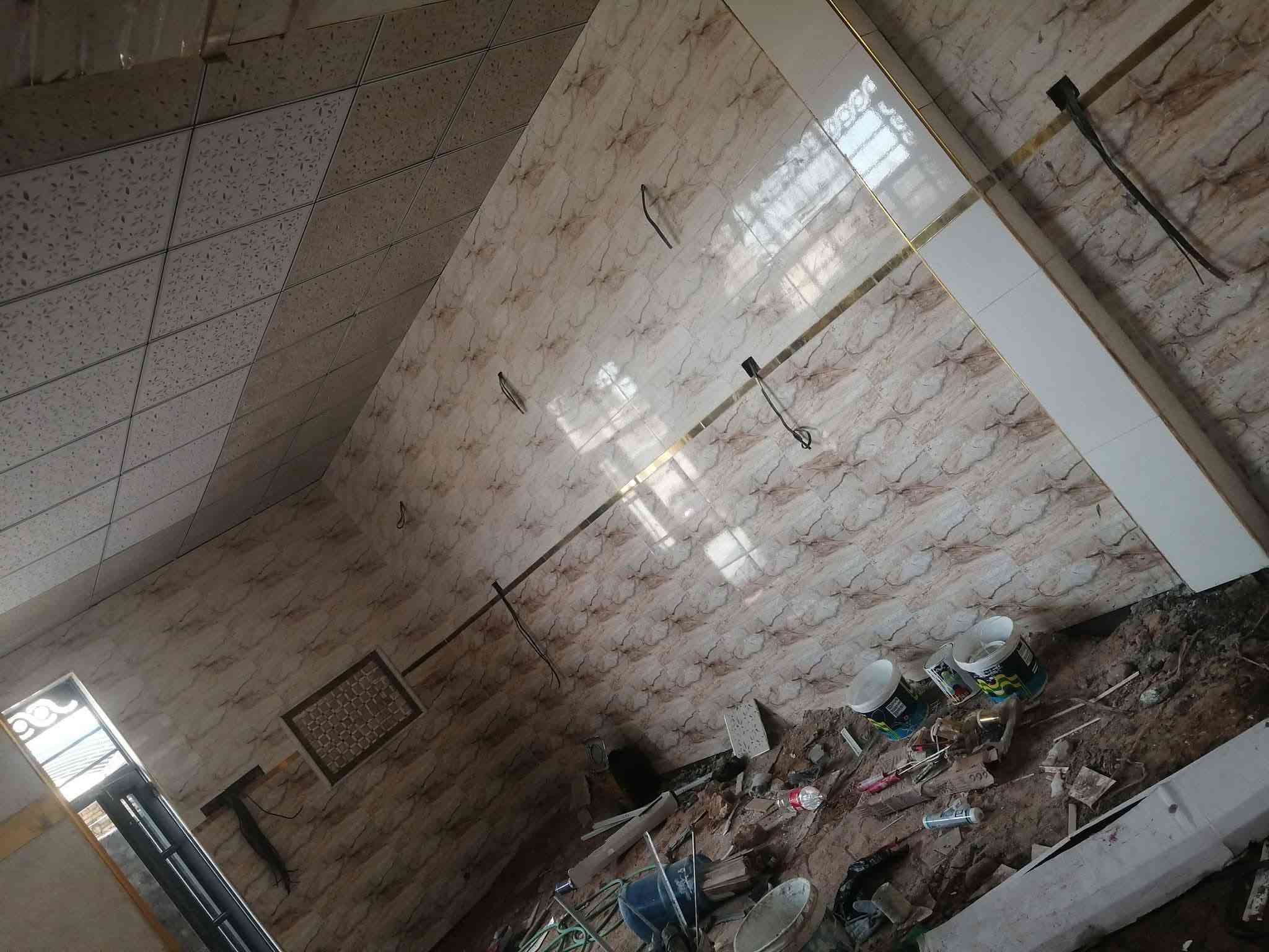 السلام عليكم خلفه سيراميك كاشي بورسلين مرمر كرانيت درجه اولى عل ليزر و الهزاز متفرغ حالين هاتفي *********** بي واتساب
