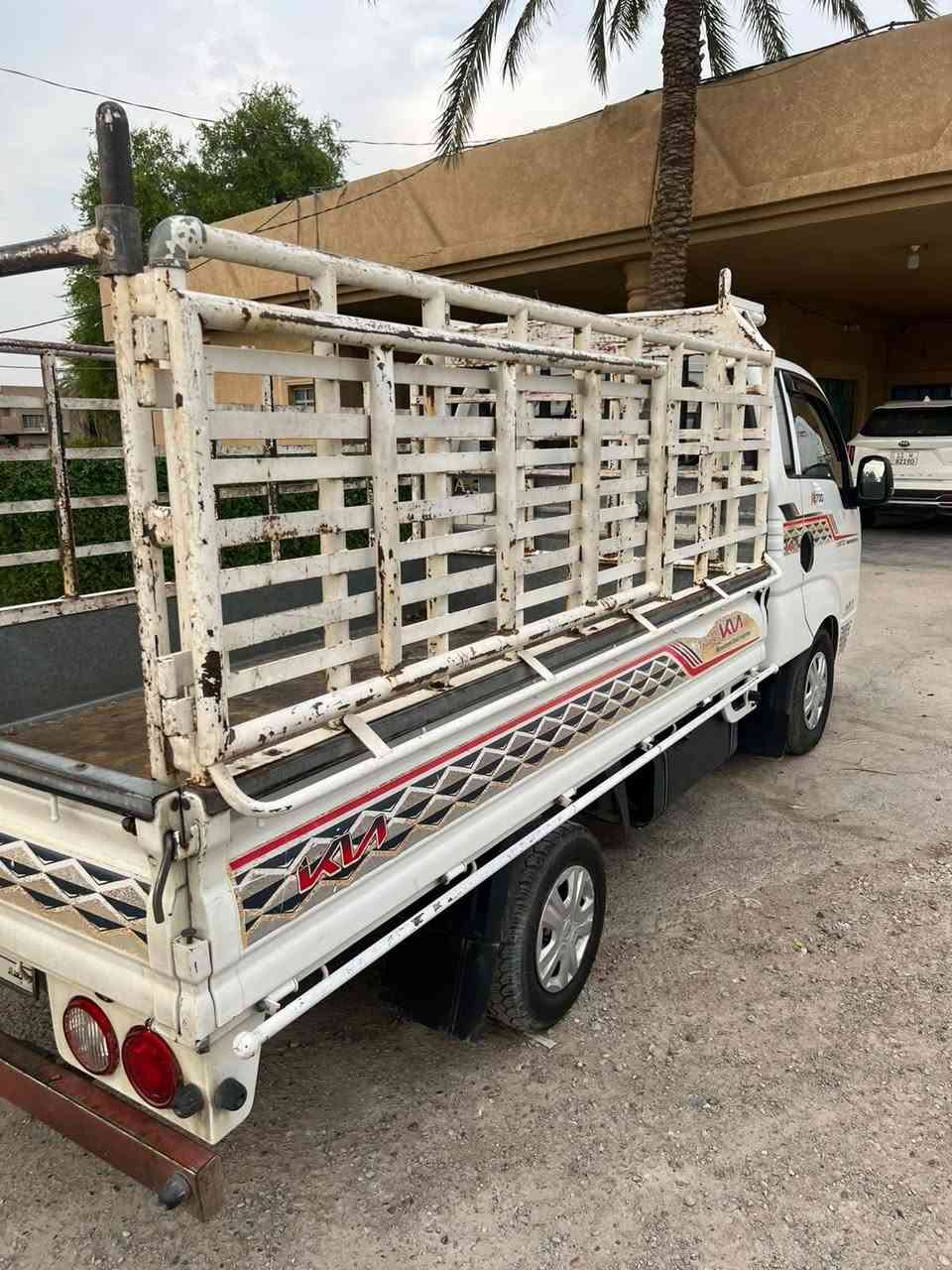 سلام عليكم كيا بنكو 2700 موديل 2022 مكفوله كفاله عامه رقم بغداد الماني بدون محجر السعر 140$
رقم ***********
