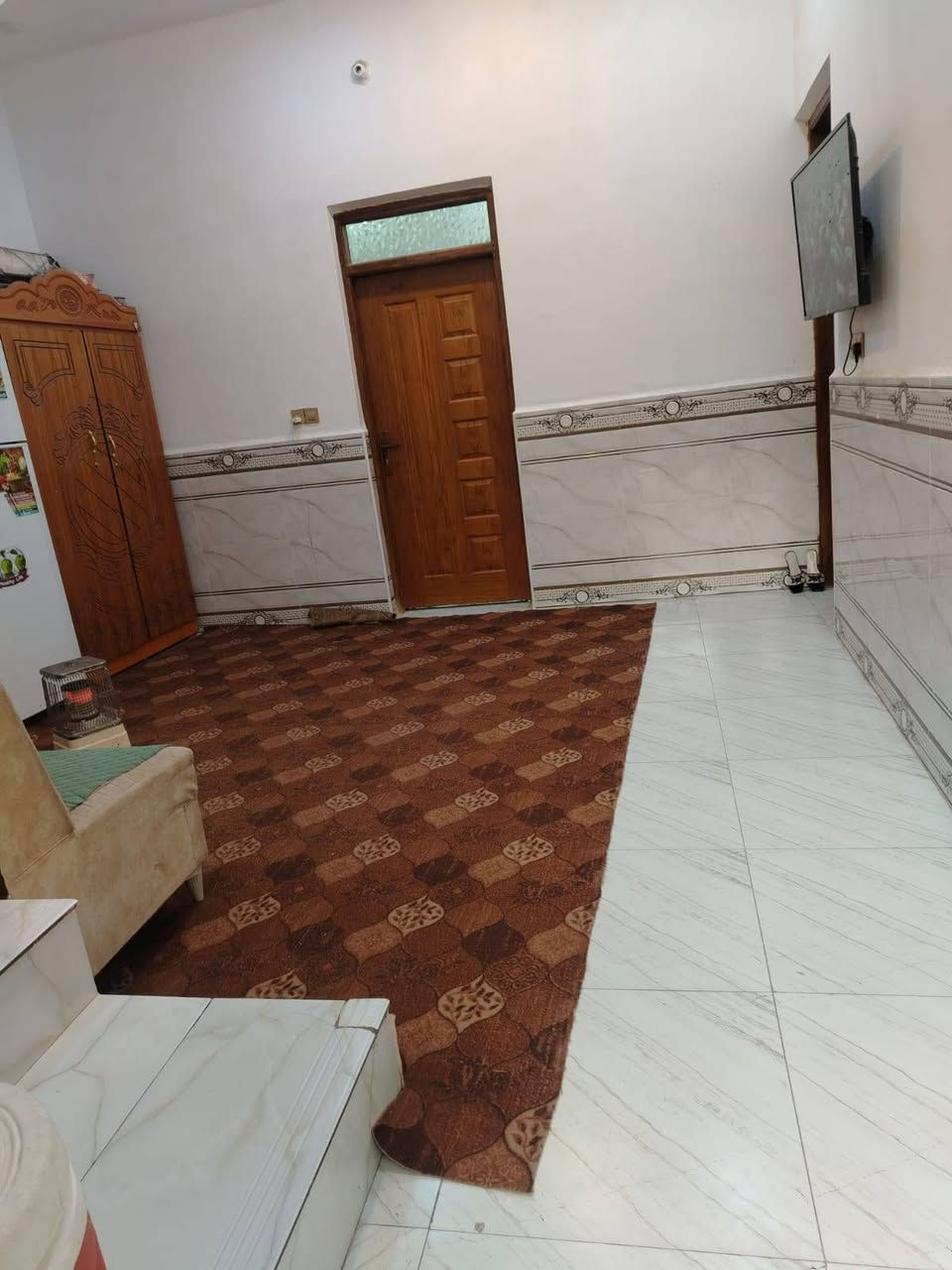 السلام عليكم
معروض لدينا

 بيت للبيع الناصرية حي الفداء شارع أبو لبنان قرب سيد عطيه 

100م أمامي  بناء حديث درجى أولى  مطلوب إسكان ٥٥ مليون 

طابق واحد 

السعر ١٢٠ بي مجال  وينزل من سعره الإسكان 

غرفه وصاله واستقبال ومطبخ وصحيات داخليه وخارجيه 

للاستفسار الاتصال ع الرقم او مراجعة المكتب 

***********
