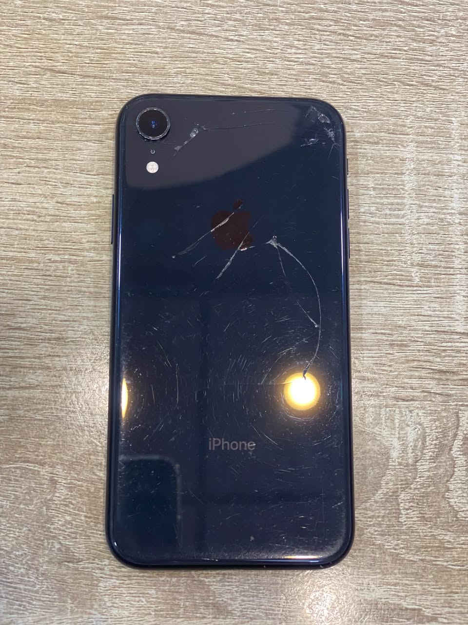 للبيع آيفون  XR
ذاكرة 64 

بطارية 100 مبدلة 

مبدل شاشا فيس إيدي عاطل. (واللمس مايشتغل )

ضهر بي فطر 

السعر 95 بي مجال بسيط 

مكاني موصل ايسر حي سومر 

رقمي *********** شراي اتصل
