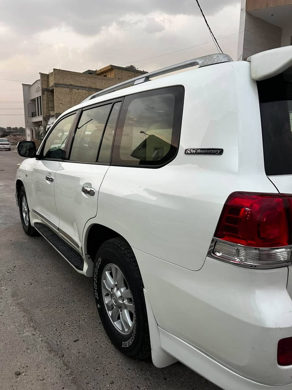 لاندكروزر ستينيه • ٢٠١١ • فول مواصفات