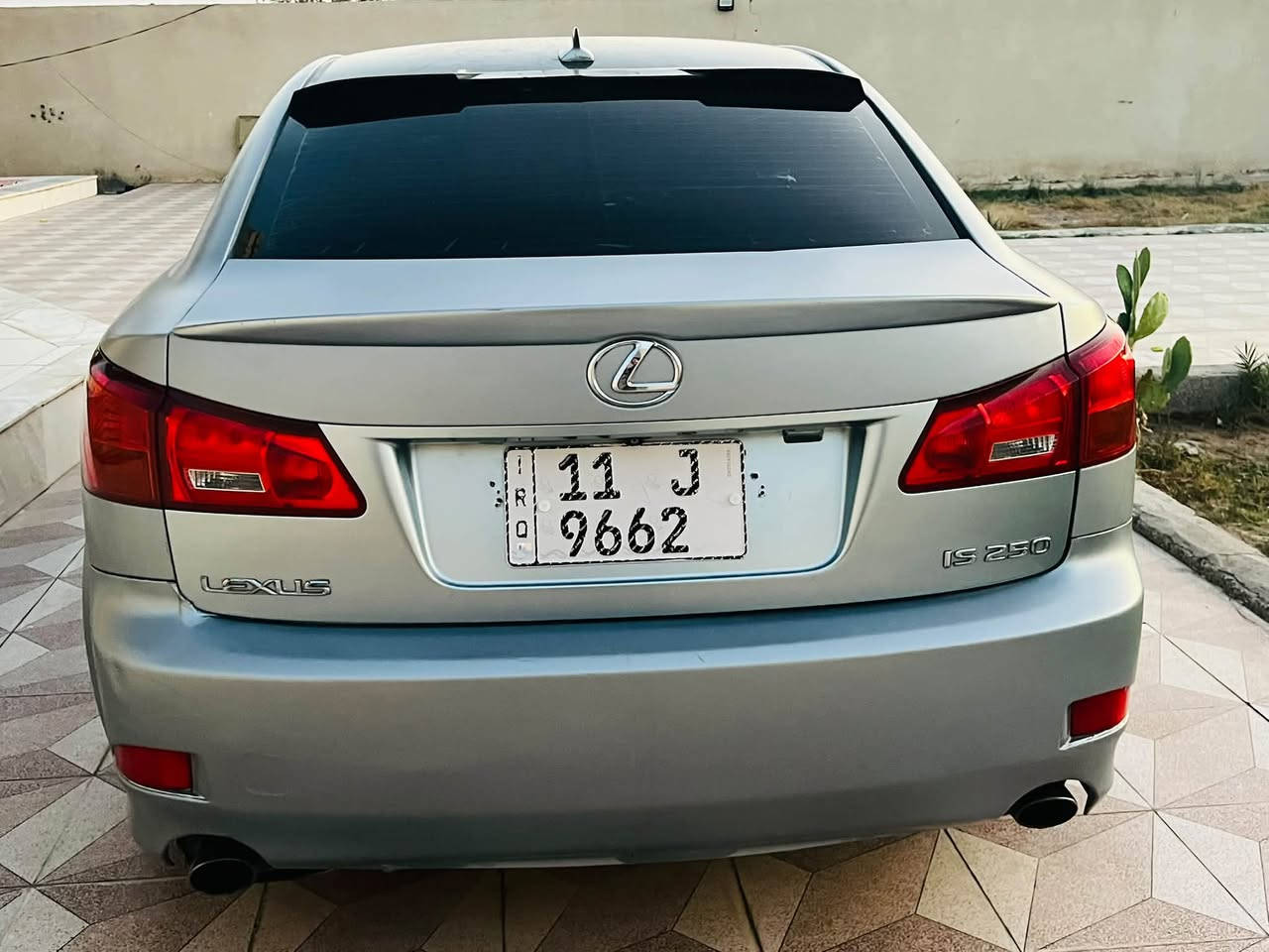 السلام عليكم للبيع لكزز 2008 رقم بغداد الدولي تحويل ثاني يوم فول بصمه شاشه كشنات كهربائيه ويل كروم بيه رشات صبغ بسيطه السعر 85وبيه مجال مكان ناصريه الغراف الاستفسار ***********//***********
